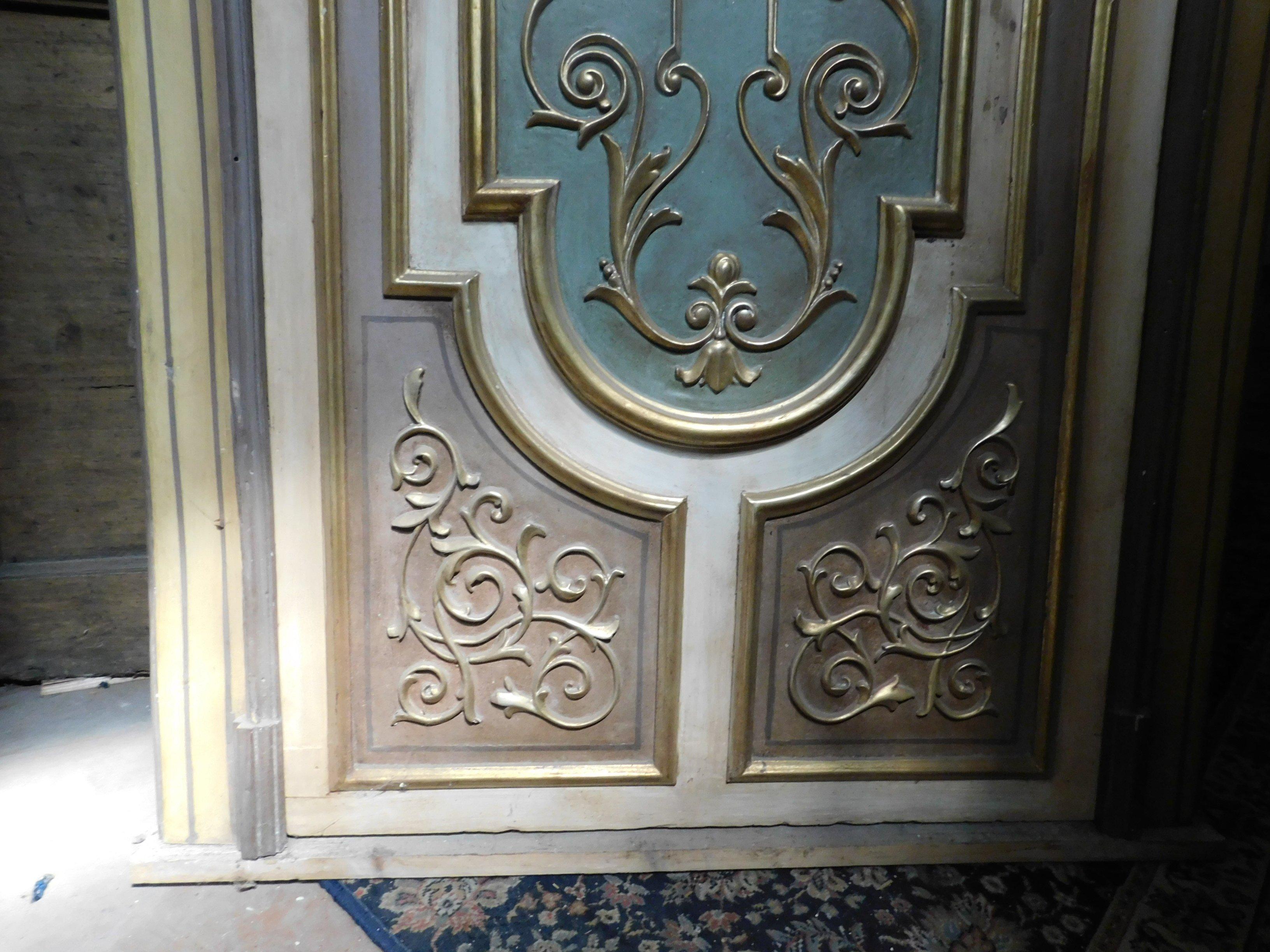 Door in Gilded and Vintage Lacquered Wood with Frame, 20th Century Italy 2