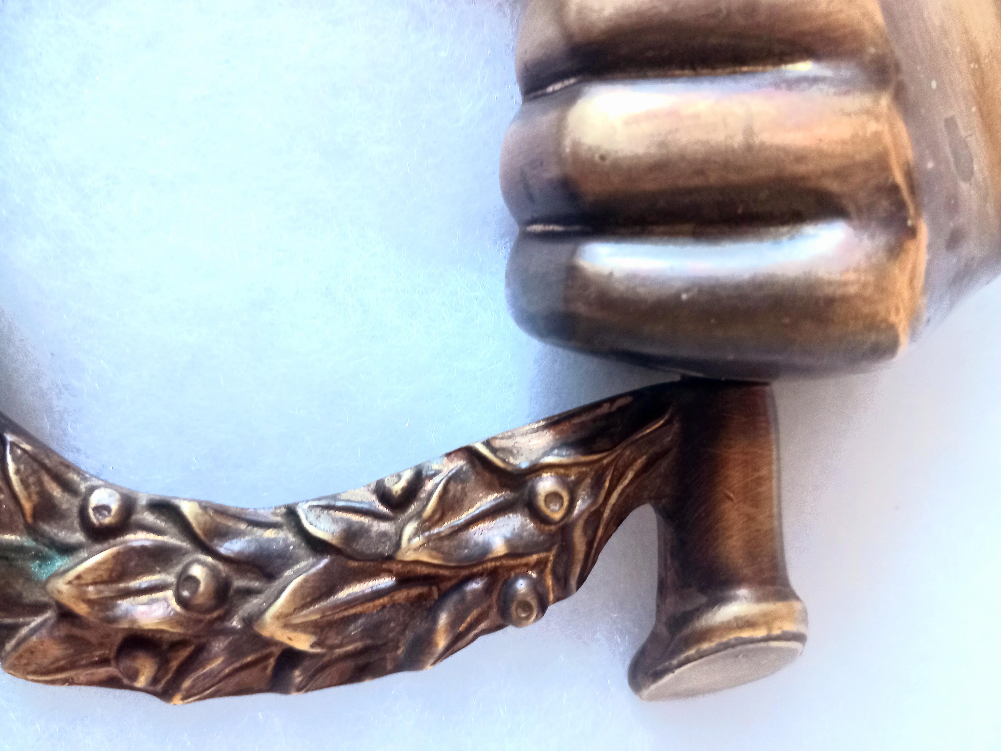 Italian Door knocker Bronze Shaped like a hand holding a laurel wreath, Italy For Sale
