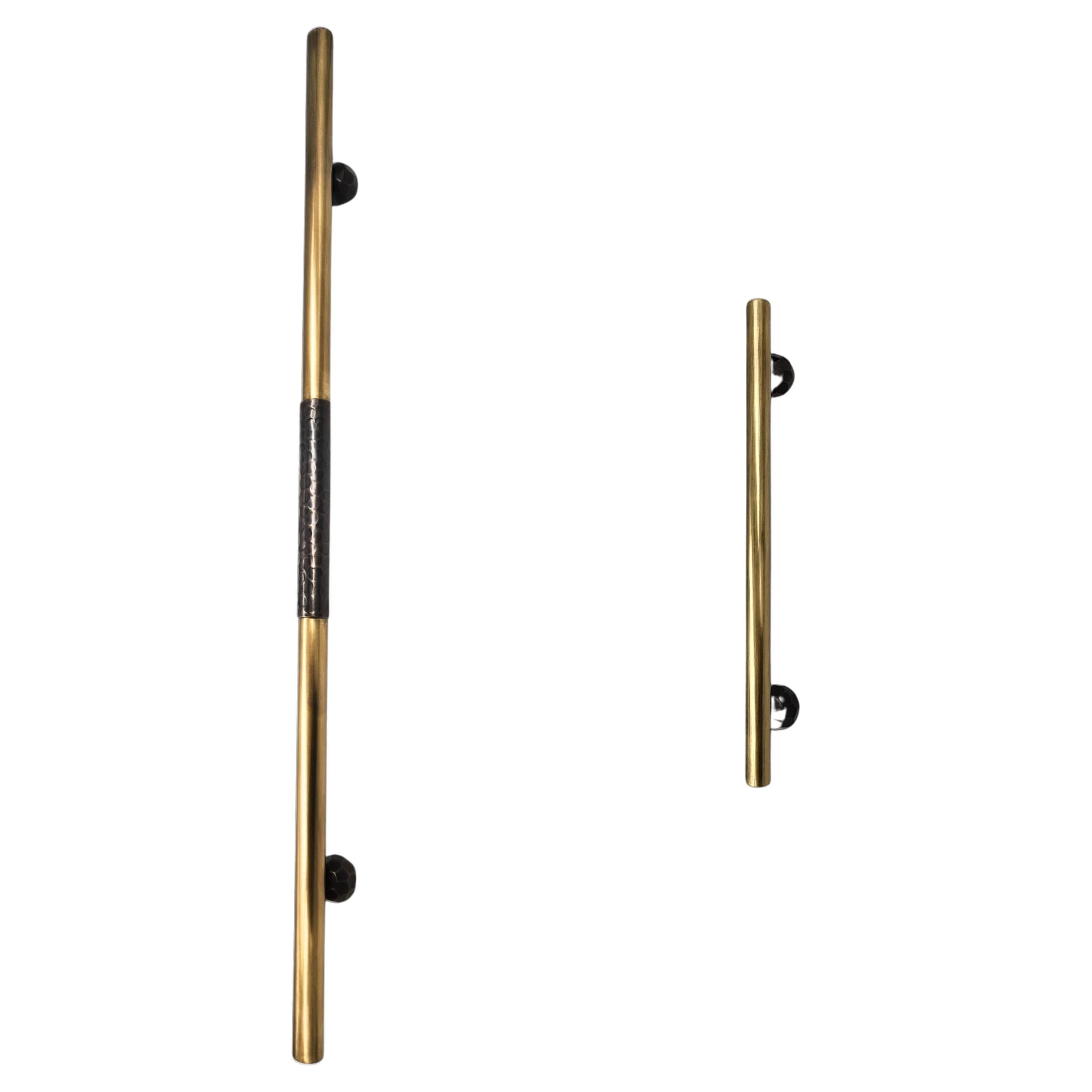 Poignée de porte PT/NO/10 en laiton patiné et martelé 70 cm