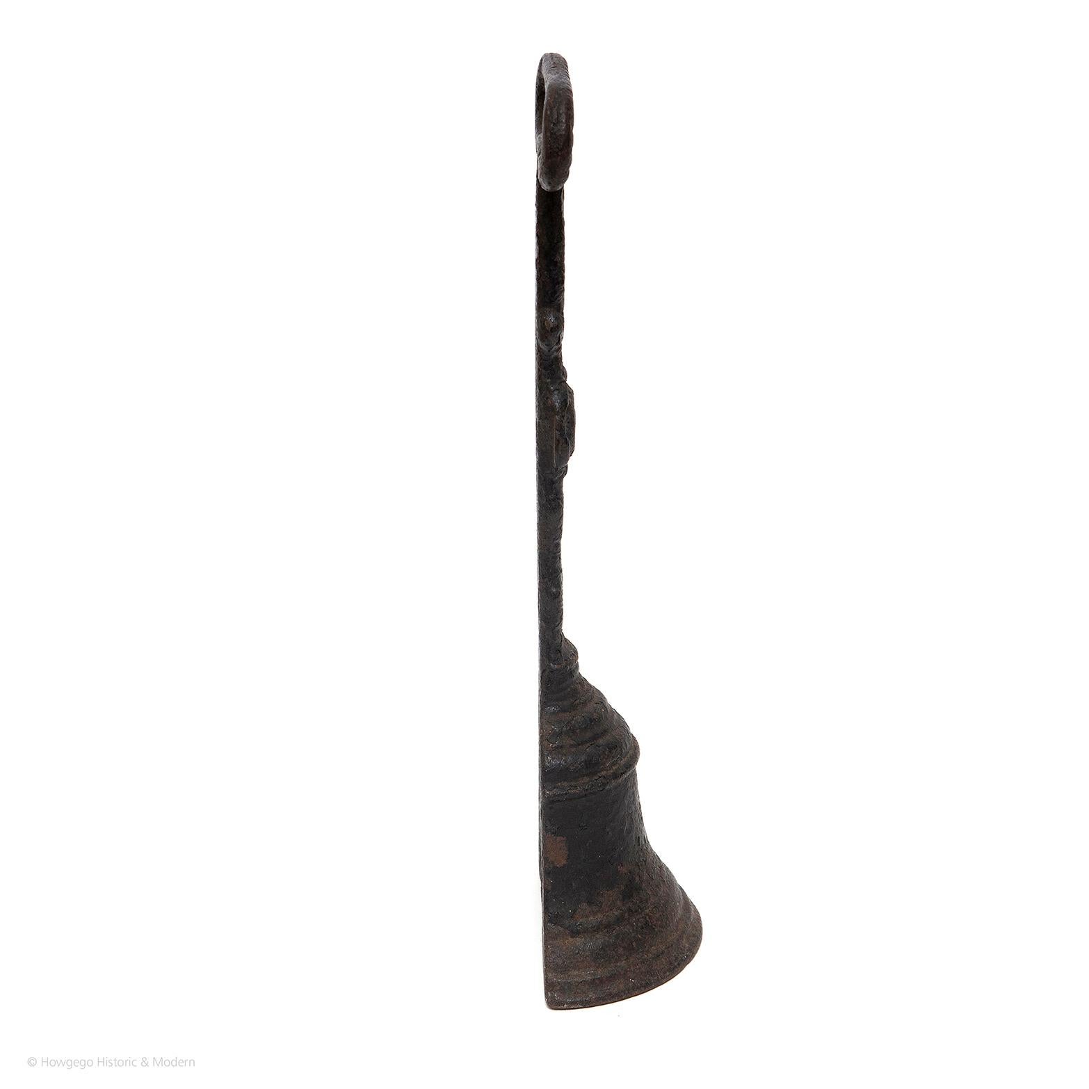 Doorstop, 19th Century, English Victorian, Cast Iron, Bell, Rope Twist For Sale 3