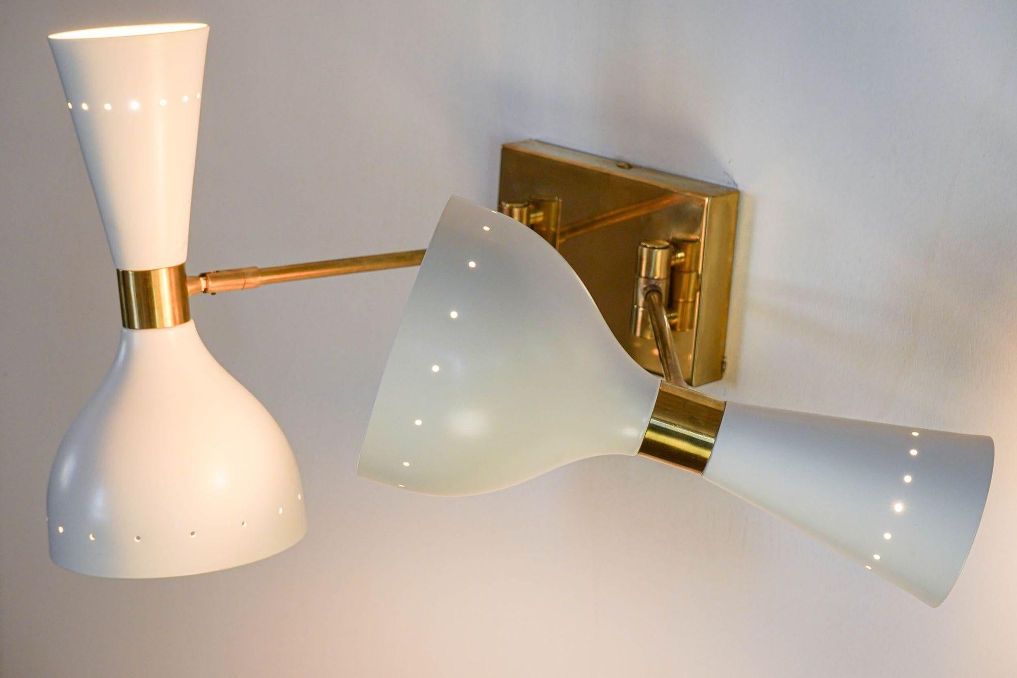 Doppio, pair of sconces rotating with pivot heads, twin lights. Piattelli design For Sale 3