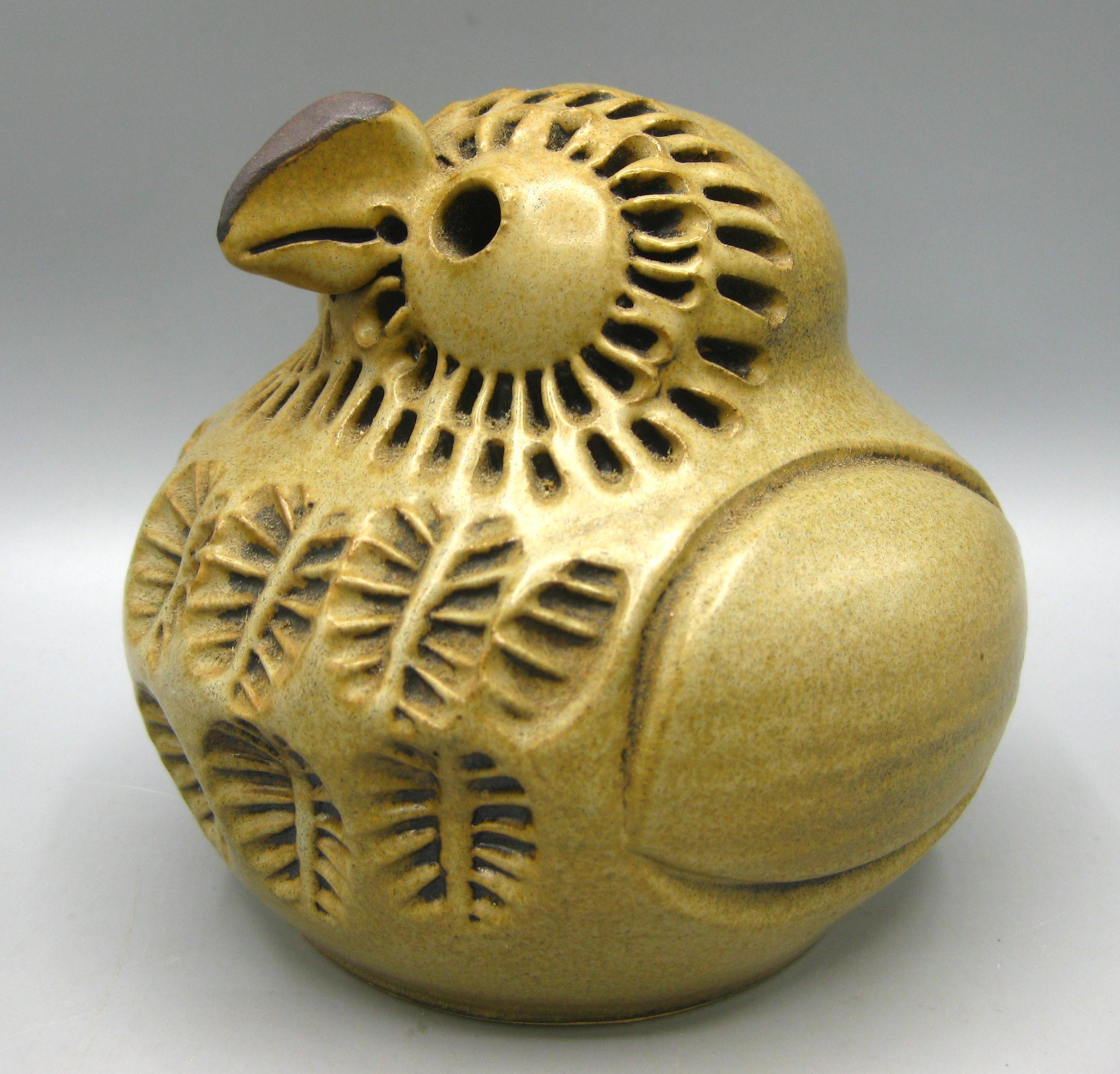 Dora De Larios California Pottery Diseño Cerámica Figurilla Búho Escultura Estadounidense en venta