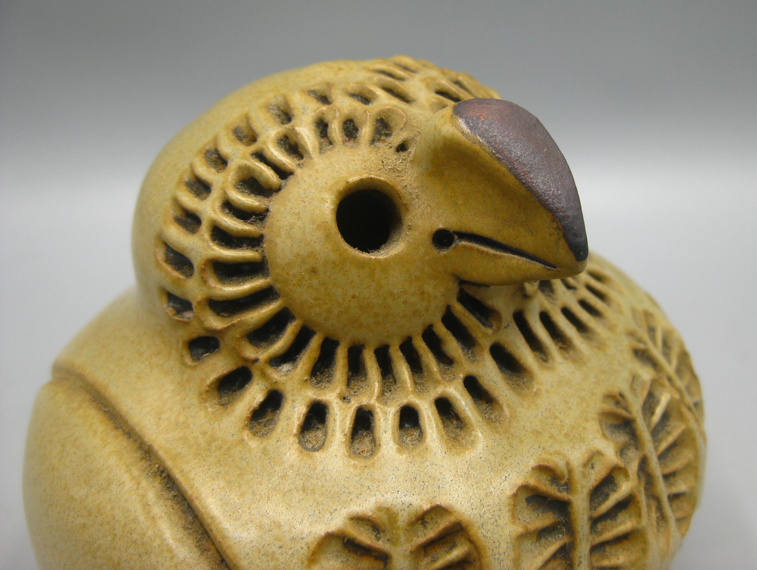 Dora De Larios California Pottery Diseño Cerámica Figurilla Búho Escultura siglo XX en venta