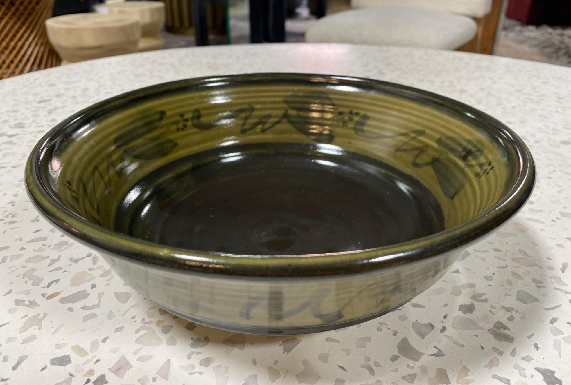 Moderne Dora De Larios Signé Mexican American California Studio Pottery Large Art Bowl (bol d'art) en vente