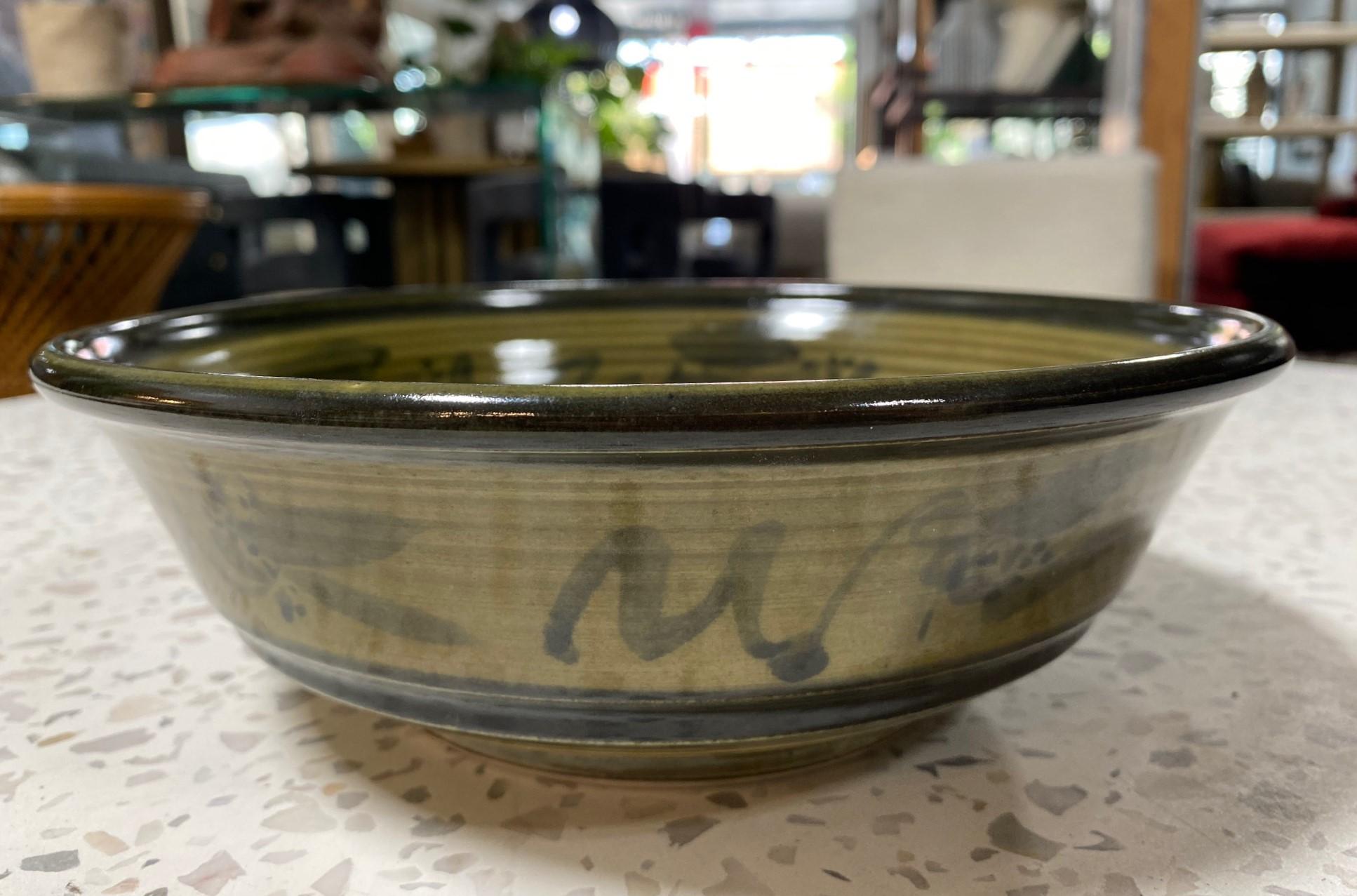 Vernissé Dora De Larios Signé Mexican American California Studio Pottery Large Art Bowl (bol d'art) en vente