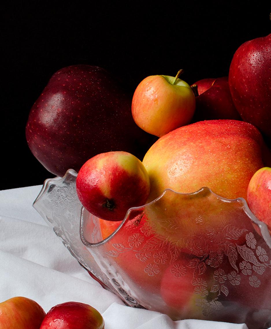 Manzanas II. From The Bodegones  still life color photography series - Photograph by Dora Franco