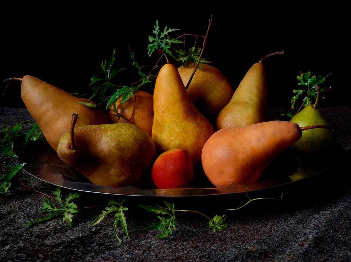 Peras con bandeja II. From The Bodegones still life color photography  series - Contemporary Photograph by Dora Franco