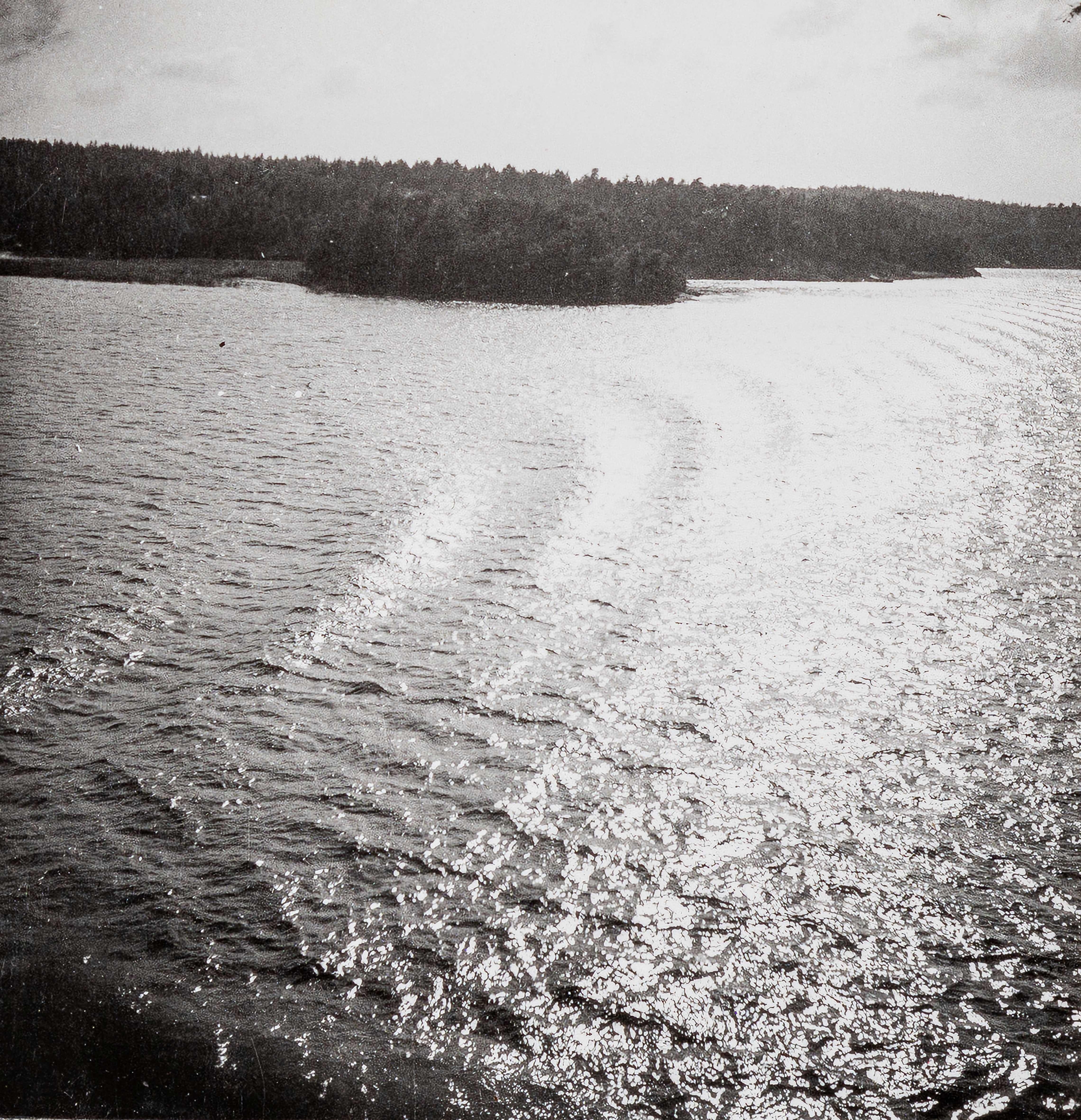 Dora Maar Black and White Photograph - Study of Light on Water, (Études de Lumière sur l'Eau) IV