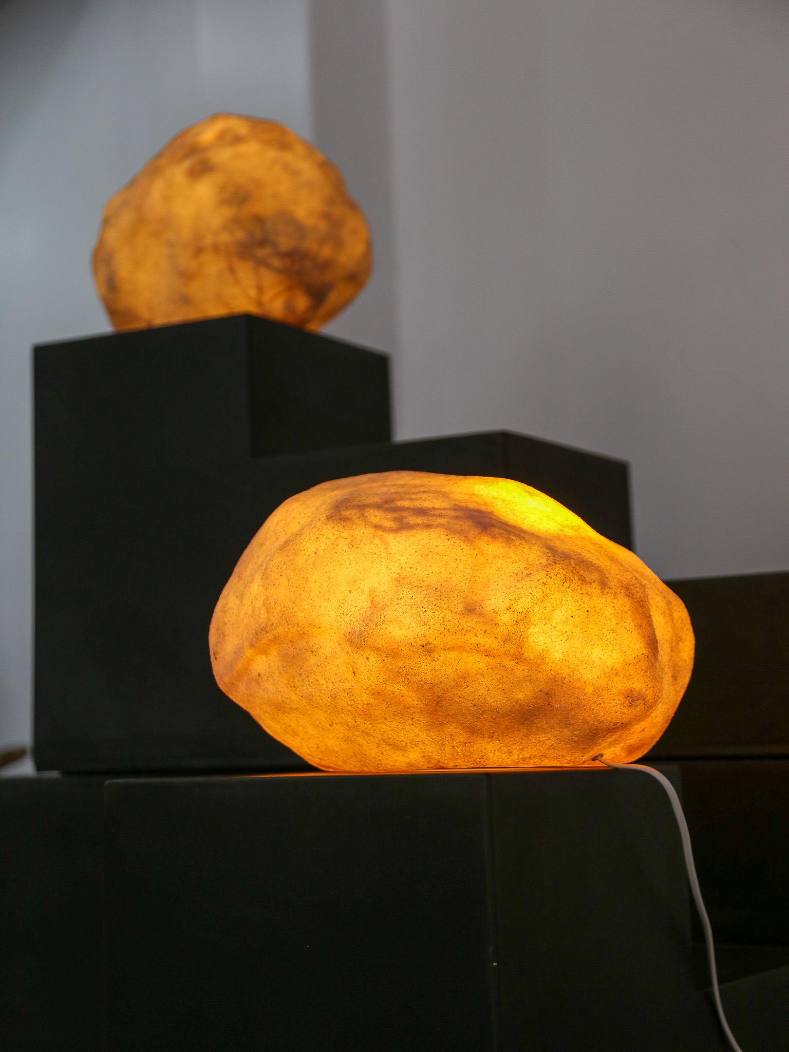 Dora Rock Table Lamp by André Cazenave for Atelier A in Marble Powder & Resin For Sale 3