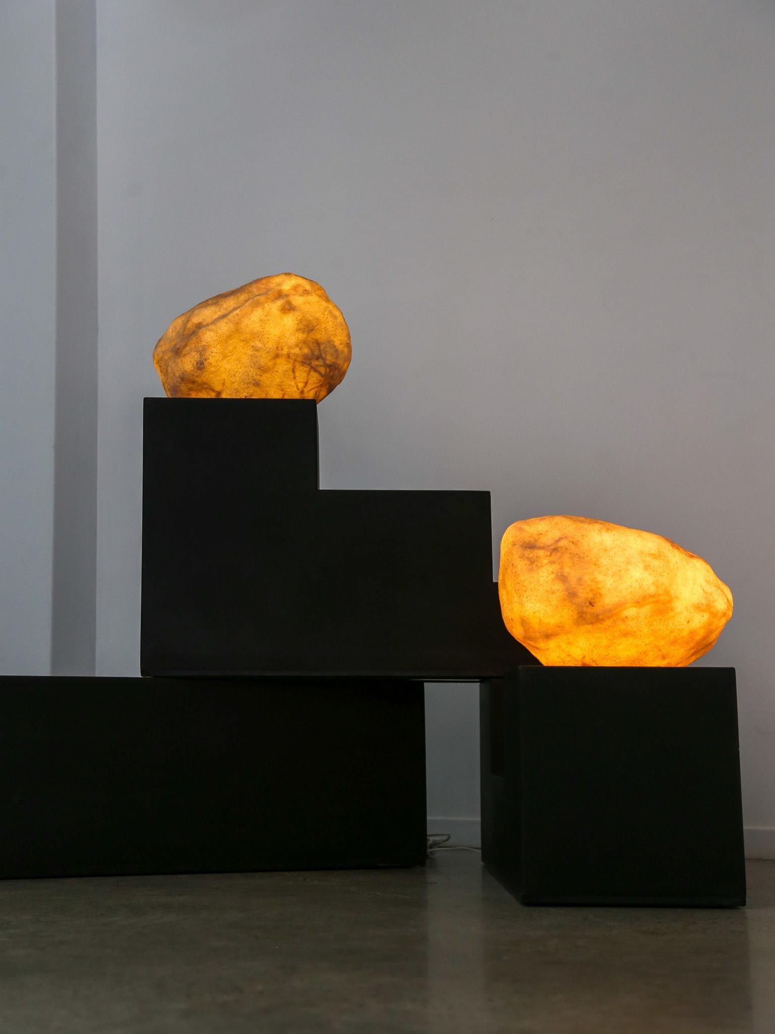 Dora Rock Table Lamp by André Cazenave for Atelier A in Marble Powder & Resin For Sale 1