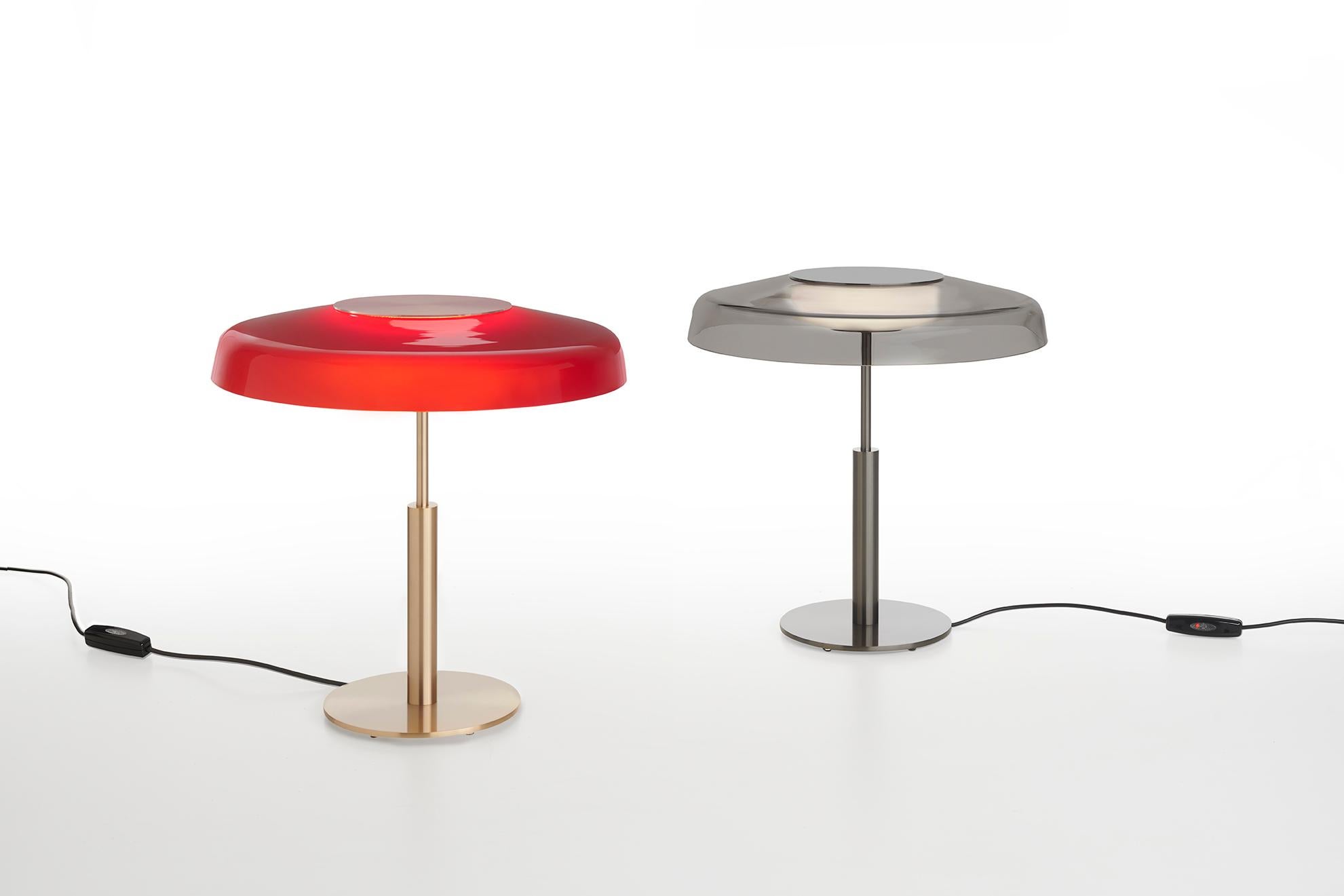 XXIe siècle et contemporain Lampe de bureau Dora conçue par Angeletti Ruzza pour Oluce en vente