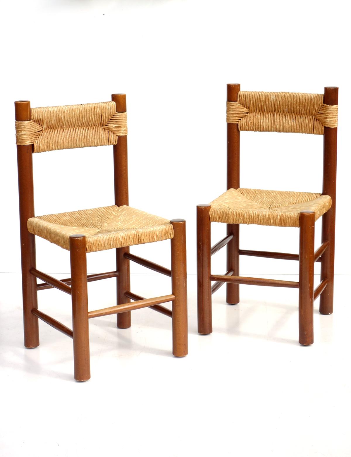 Wicker and wood
Excellent condition
Set of 6.
In the style of Charlotte Perriand, purchased in France