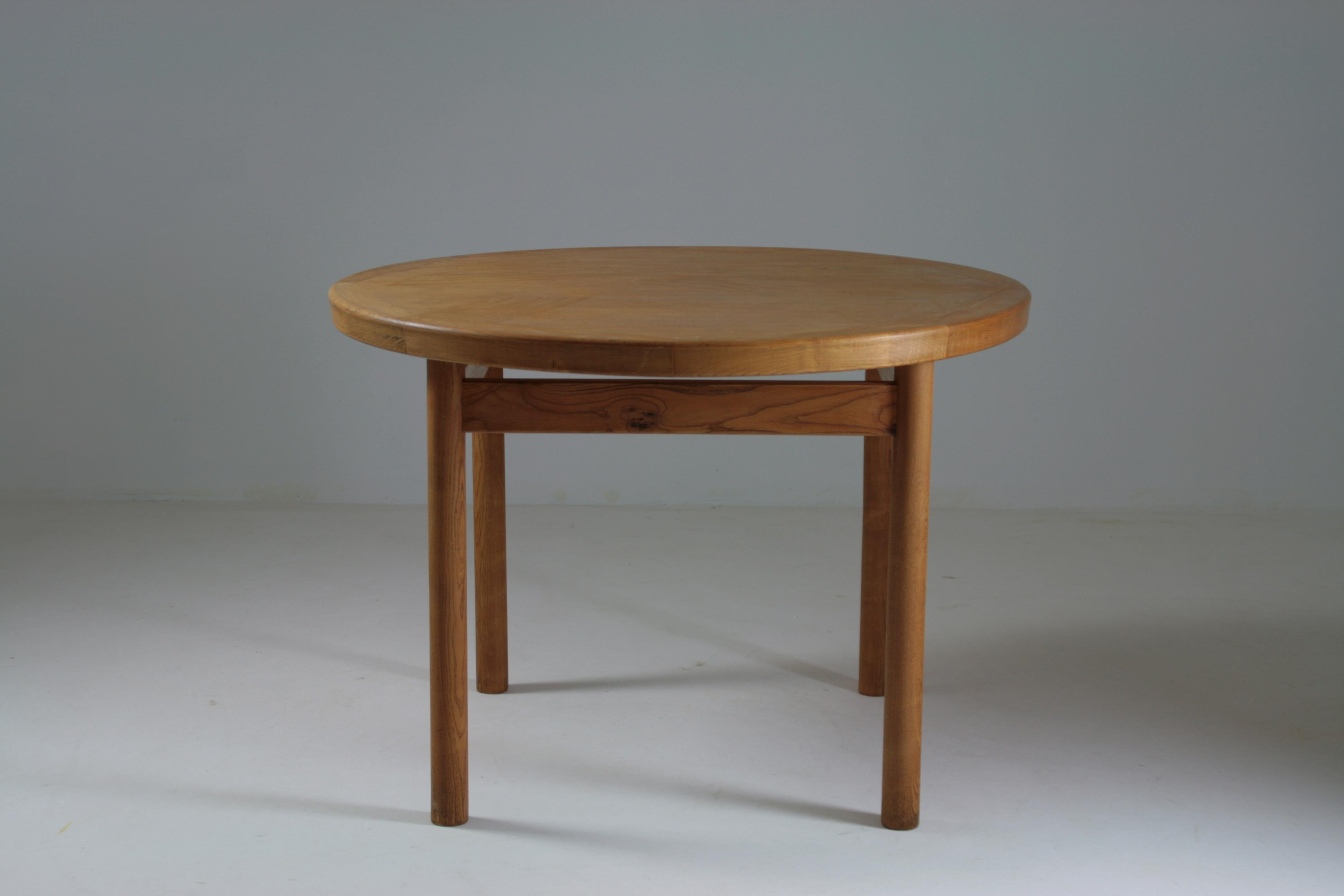 Dordogne-Modell, runder Tisch von Robert Sentou, Frankreich im Angebot 1