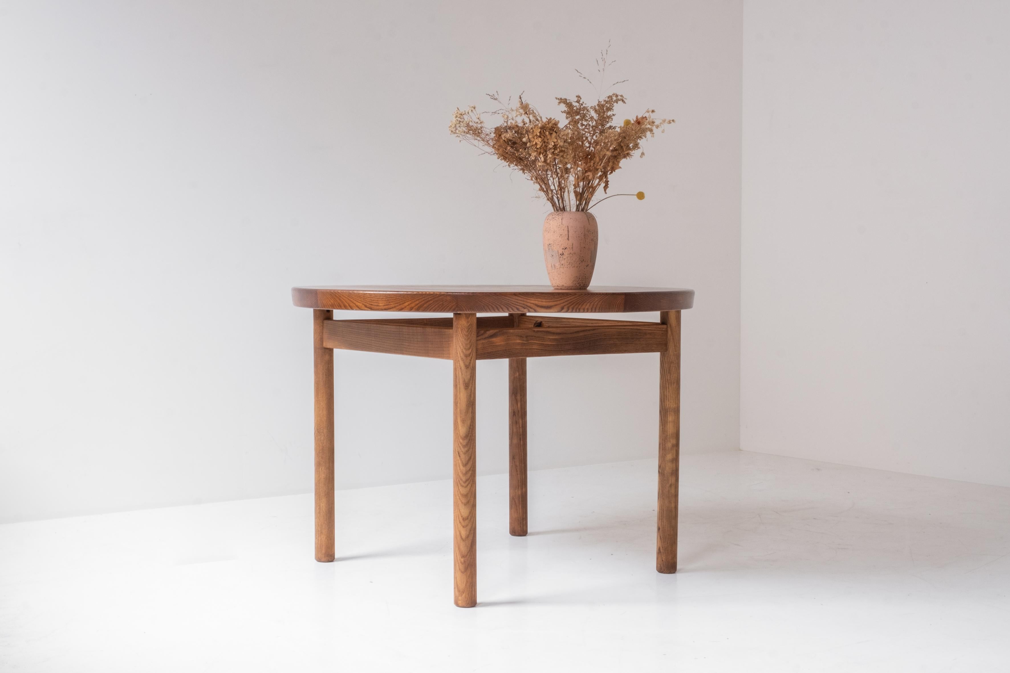 Important ‘Dordogne’ round dining table by Charlotte Perriand for Sentou, France 1950s. This table is made out of oak and has professionally restored preserving a beautiful patina. Collector’s item.