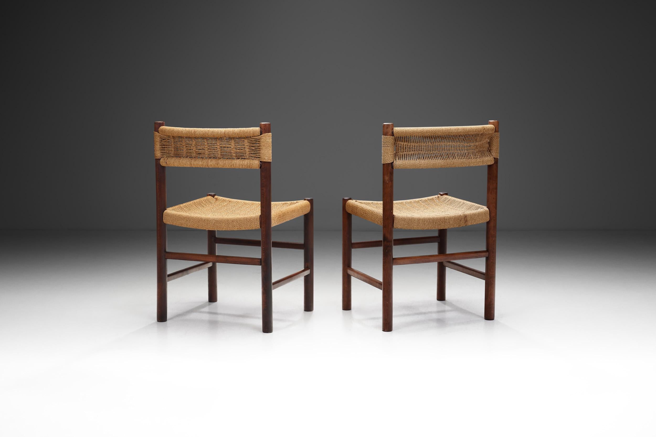 “Dordogne” style Chairs with Woven Papercord Seats and Backs, Europe ca 1960s In Good Condition In Utrecht, NL
