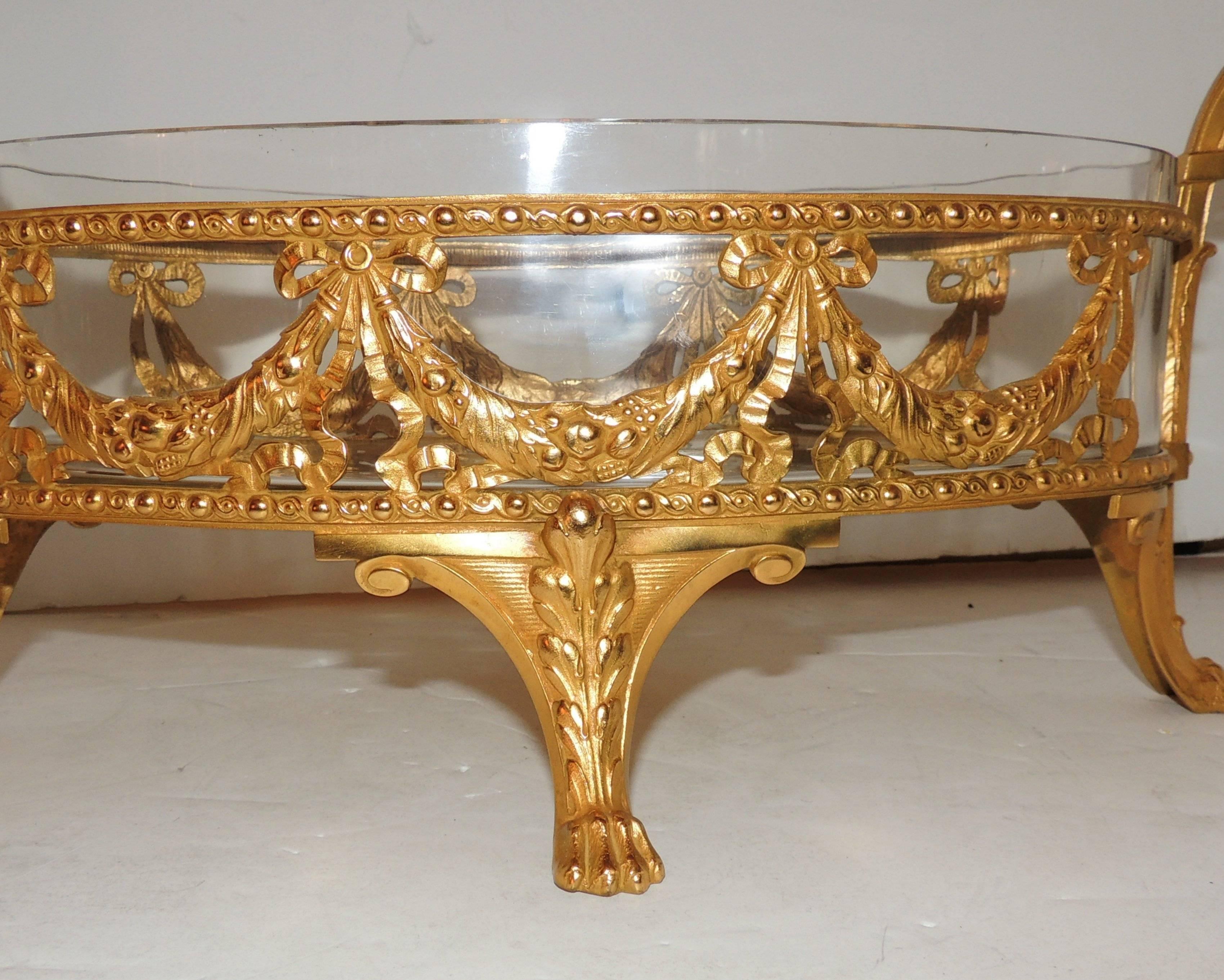 Doré Bronze Crystal Oval Bowl Centerpiece Ormolu Bows Filigree Swag Paw Feet In Good Condition For Sale In Roslyn, NY
