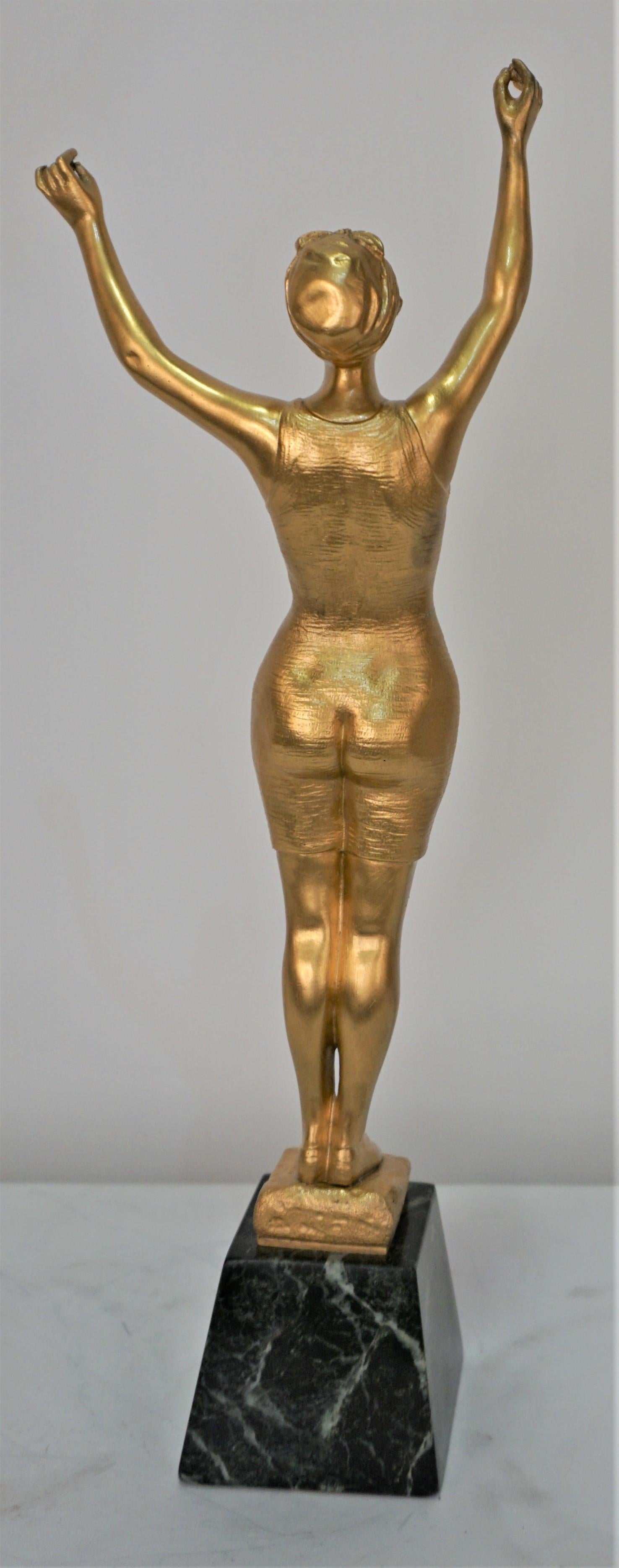 Dore Bronze- weiblicher Swimmer von George Omerth, 1895-1925 (Europäisch) im Angebot