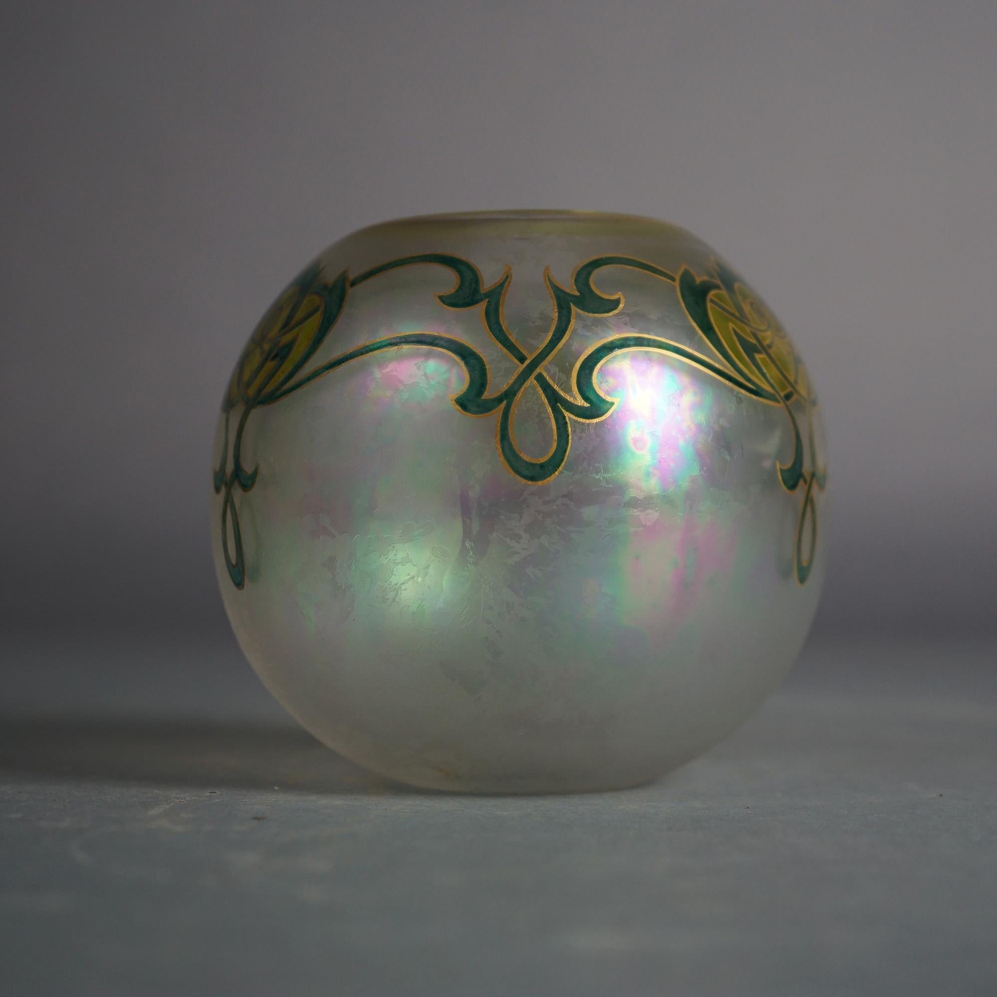 20th Century Dorflinger or Honesdale School Art Glass Vase with Stylized Celtic Flowers C1910