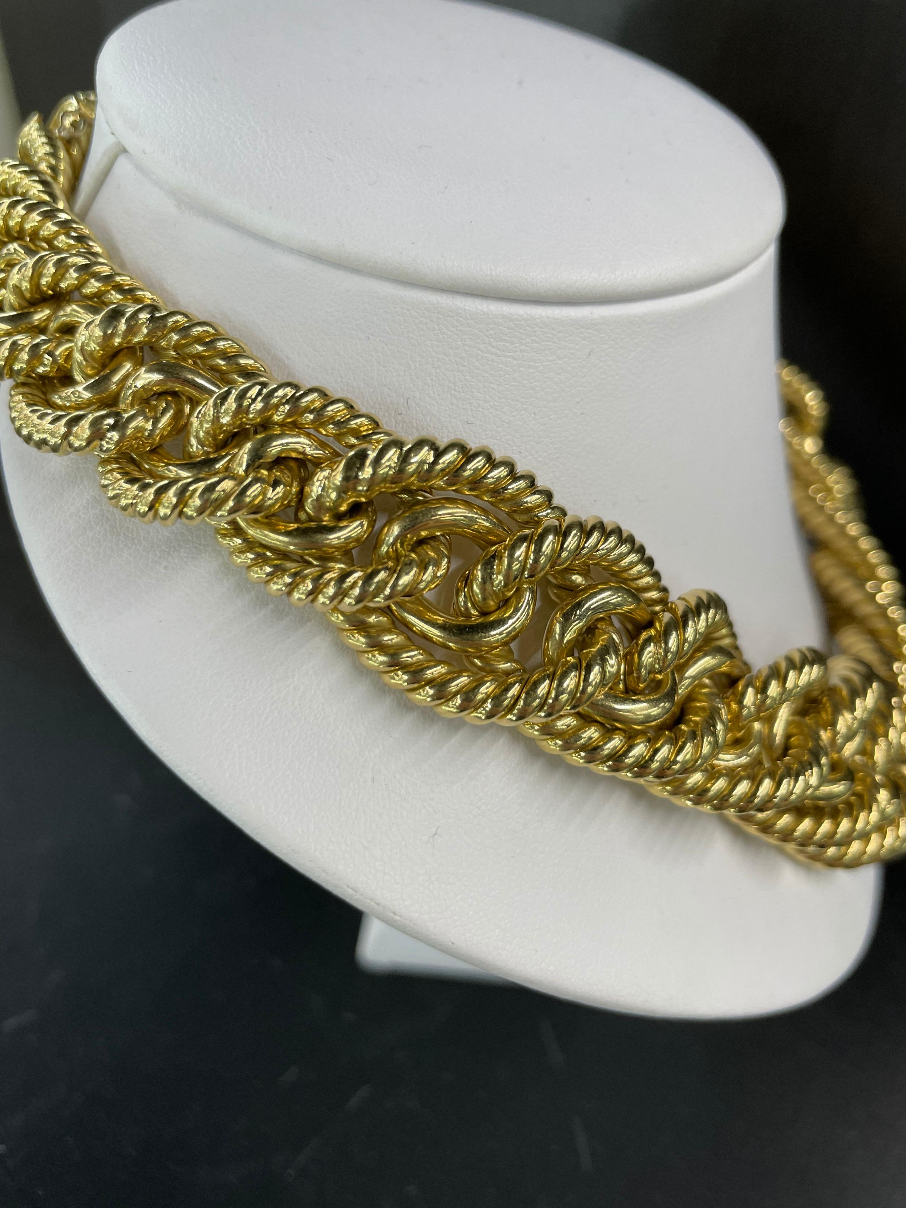 Dorfman 18 Karat Yellow Gold Graduated Link Rope Necklace 162.4 Grams Italy In Excellent Condition In New York, NY