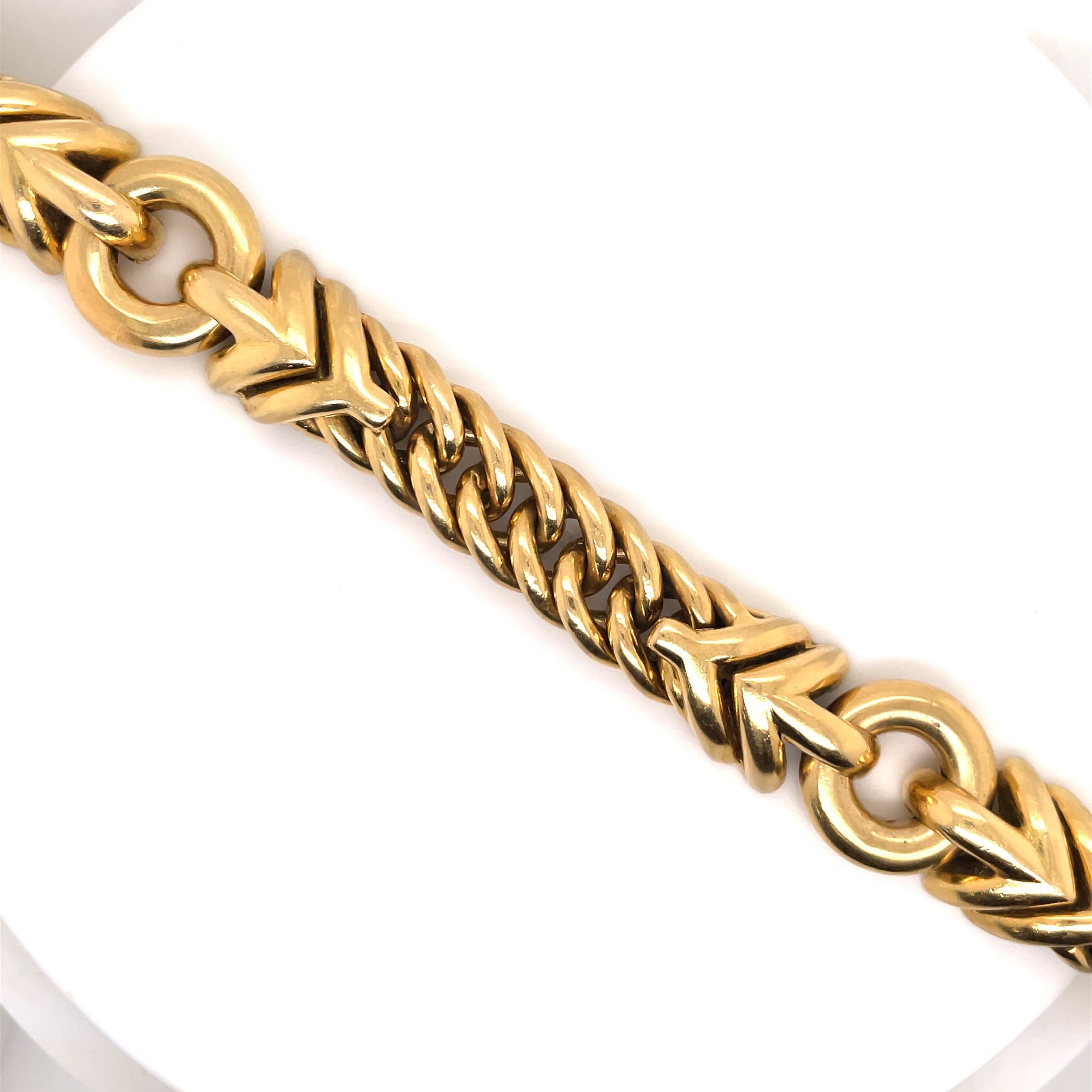 18 Karat Yellow Gold link bracelet weighing 78.6 grams. 
Stamped DORFMAN ITALY 18K
Nice Heavy Bracelet.
More Link Bracelets In Stock