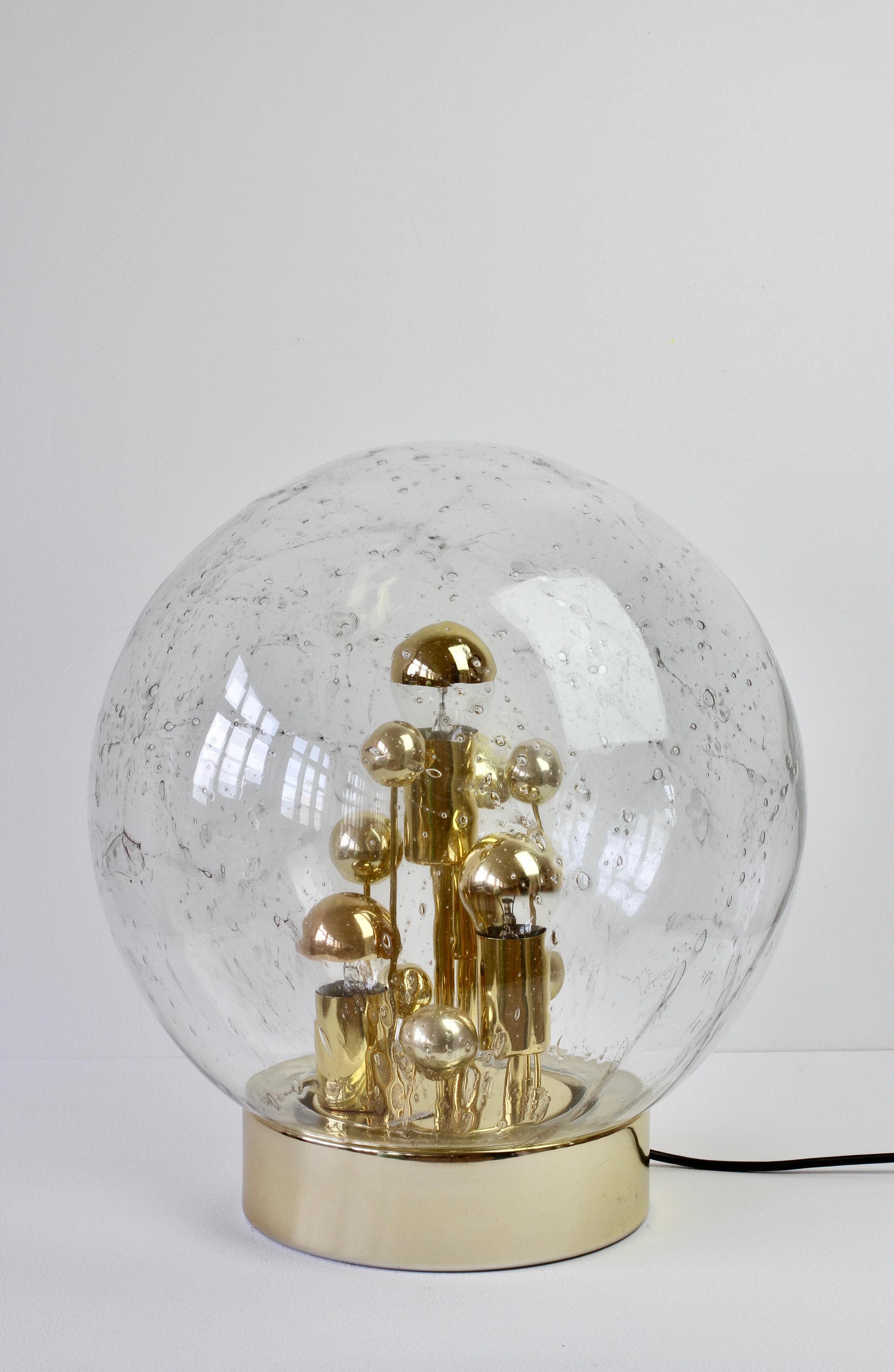 Aluminium Doria 1970s Large Murano Glass Globe Round Brass Flush Mount Table Light Lamp (lampe de table encastrée) en vente