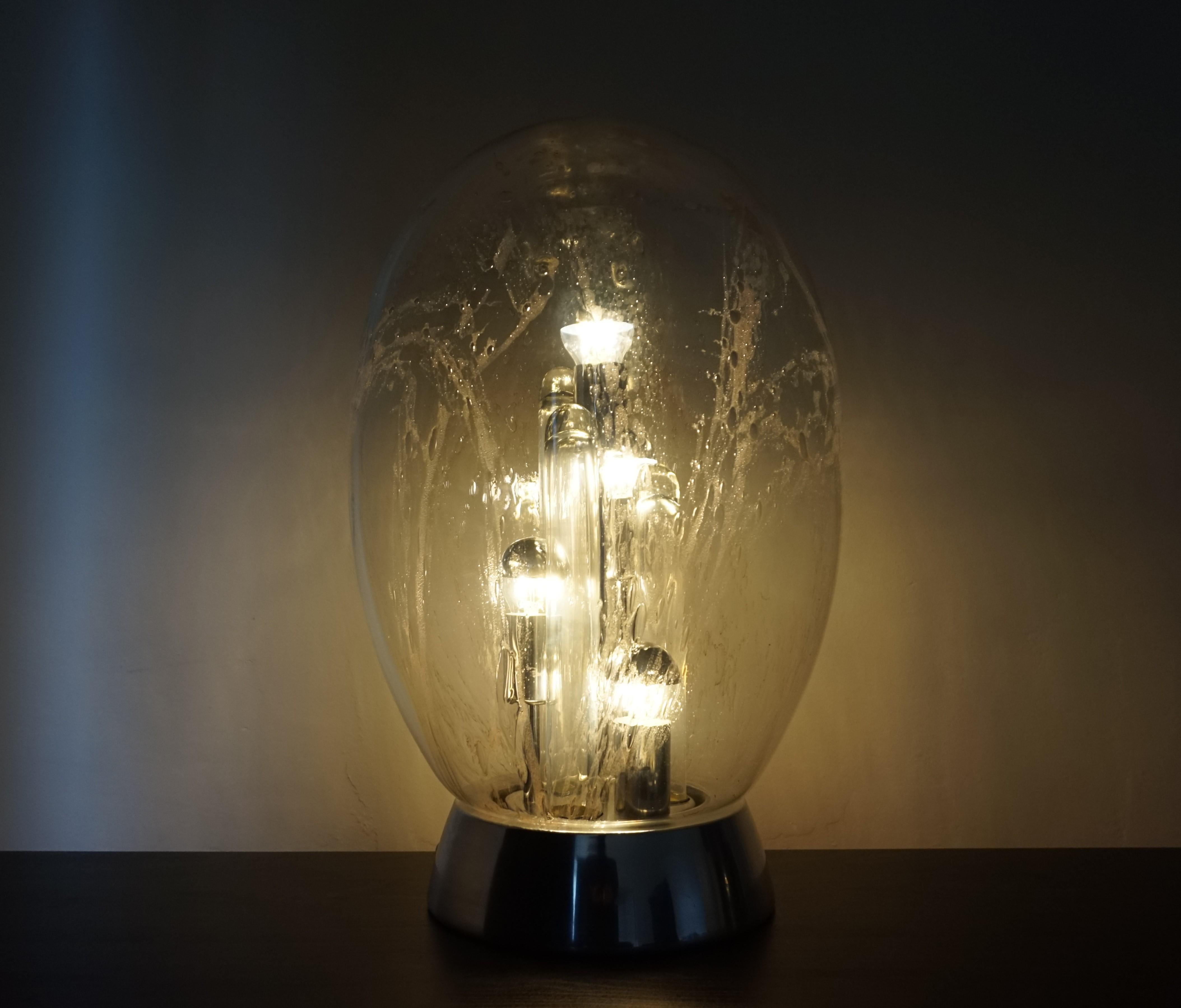 Lampe de table Doria Big Ball de l'ère spatiale en verre glacé, 1970 en vente 2