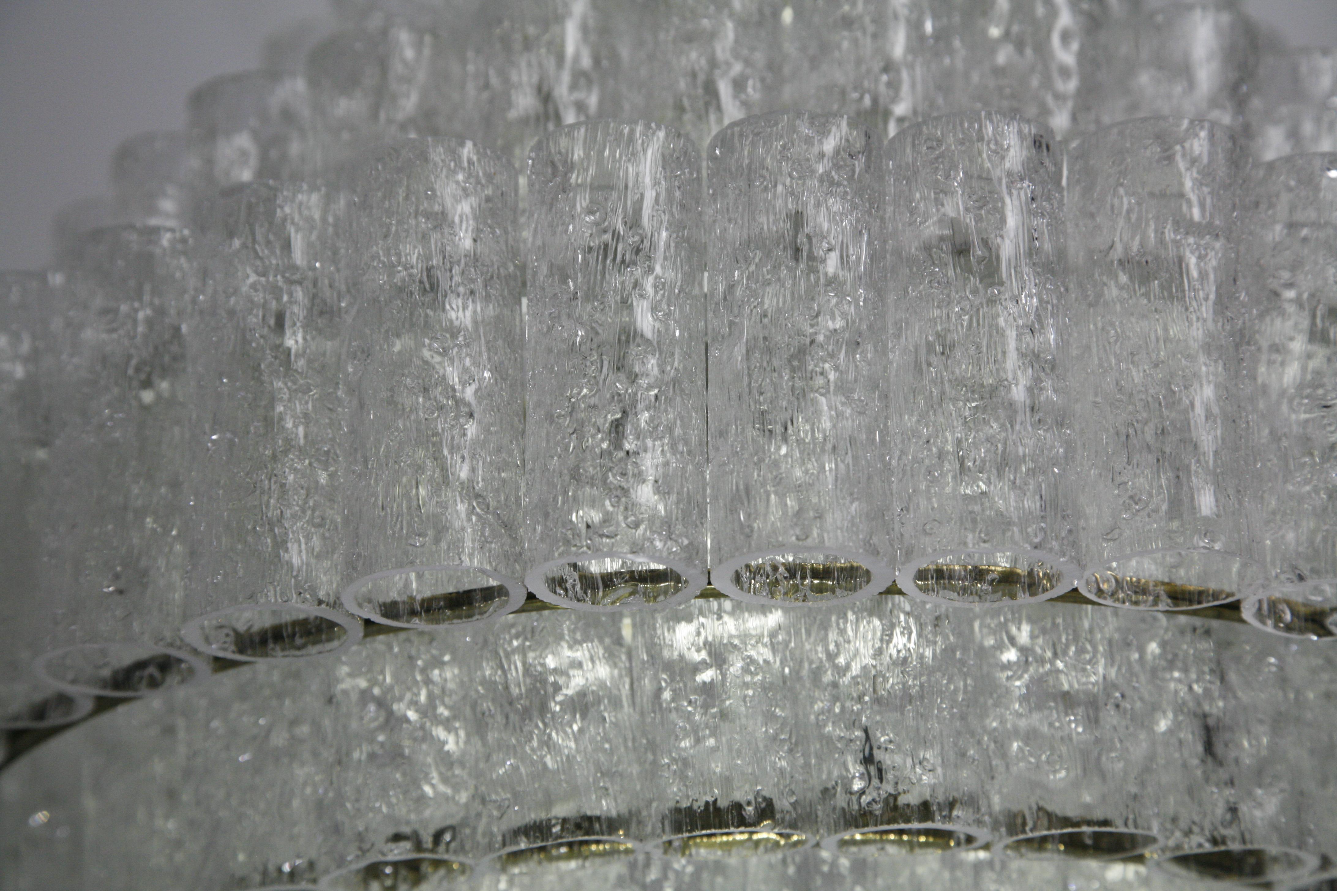 Mid-Century moderno Lampadario Doria Struttura in ottone/metallo, vetro tubolare, anni '60 in vendita