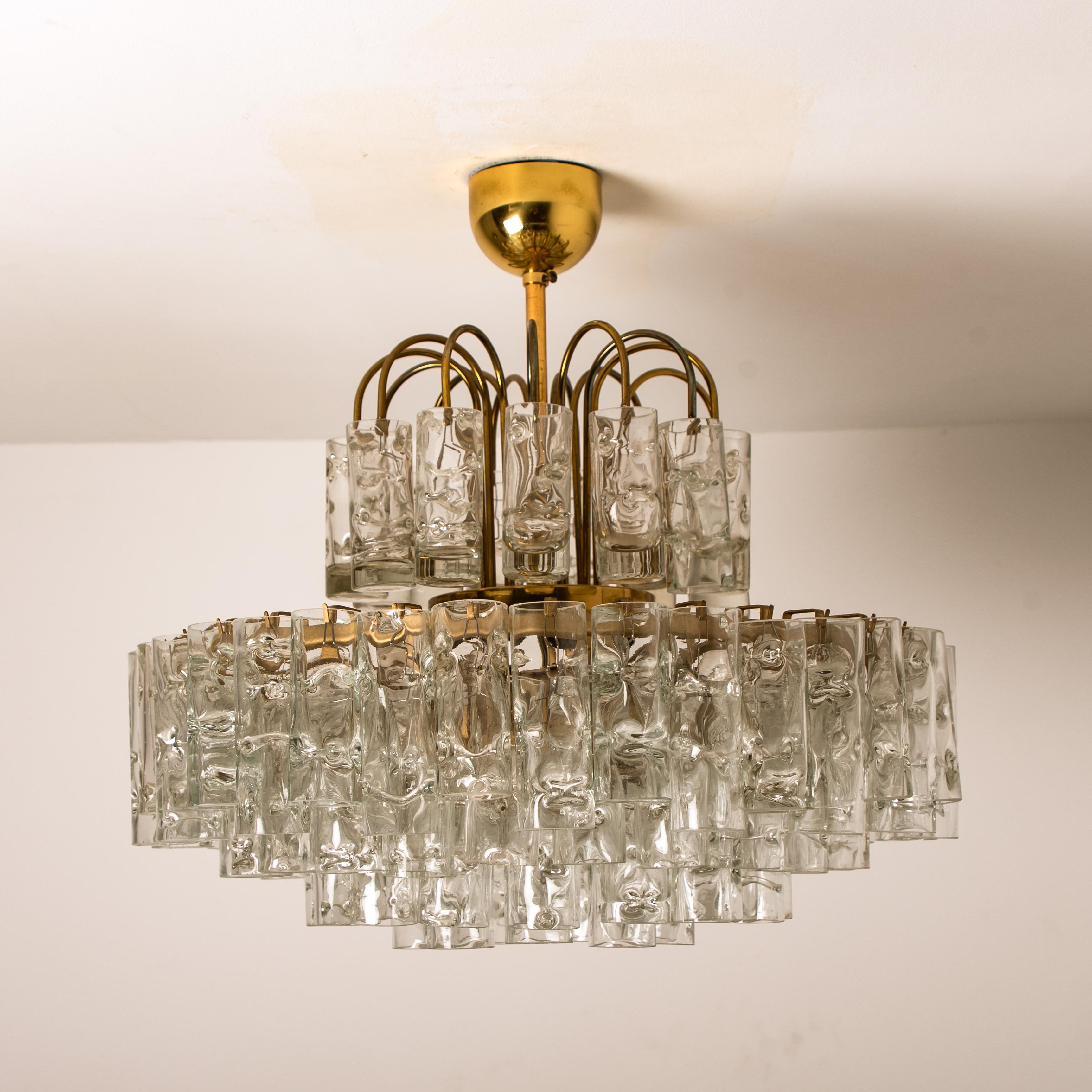 Lampadario Doria a cinque piani in vetro soffiato e ottone, 1960 in vendita 5