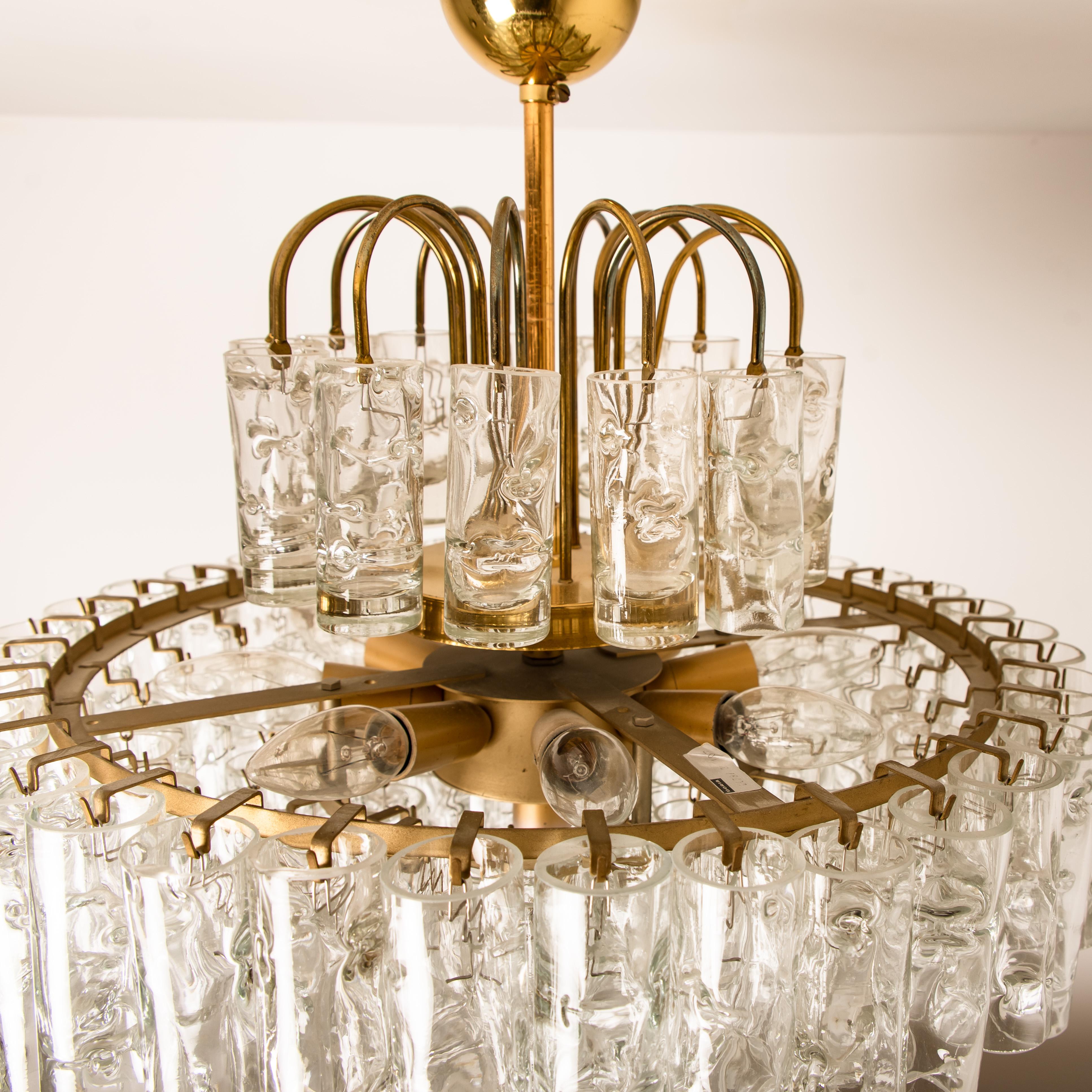 Lampadario Doria a cinque piani in vetro soffiato e ottone, 1960 in vendita 8