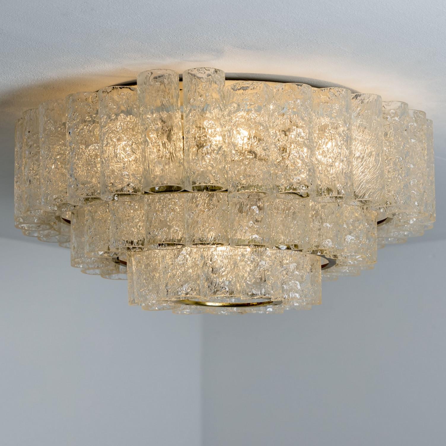 Lampadario Doria in vetro e ottone, Germania 1960 in vendita 2