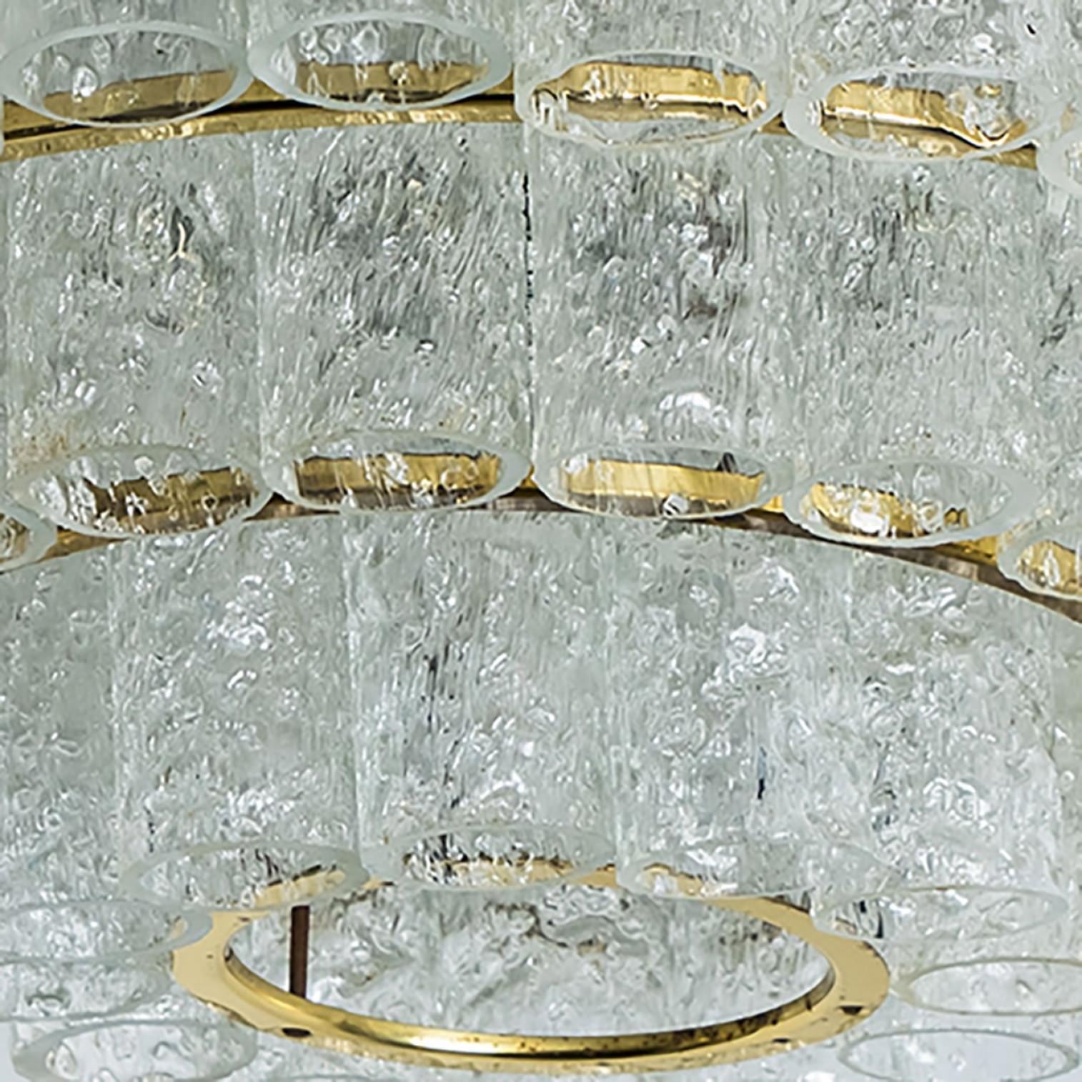 Mid-Century moderno Lampadario Doria in vetro e ottone, Germania 1960 in vendita