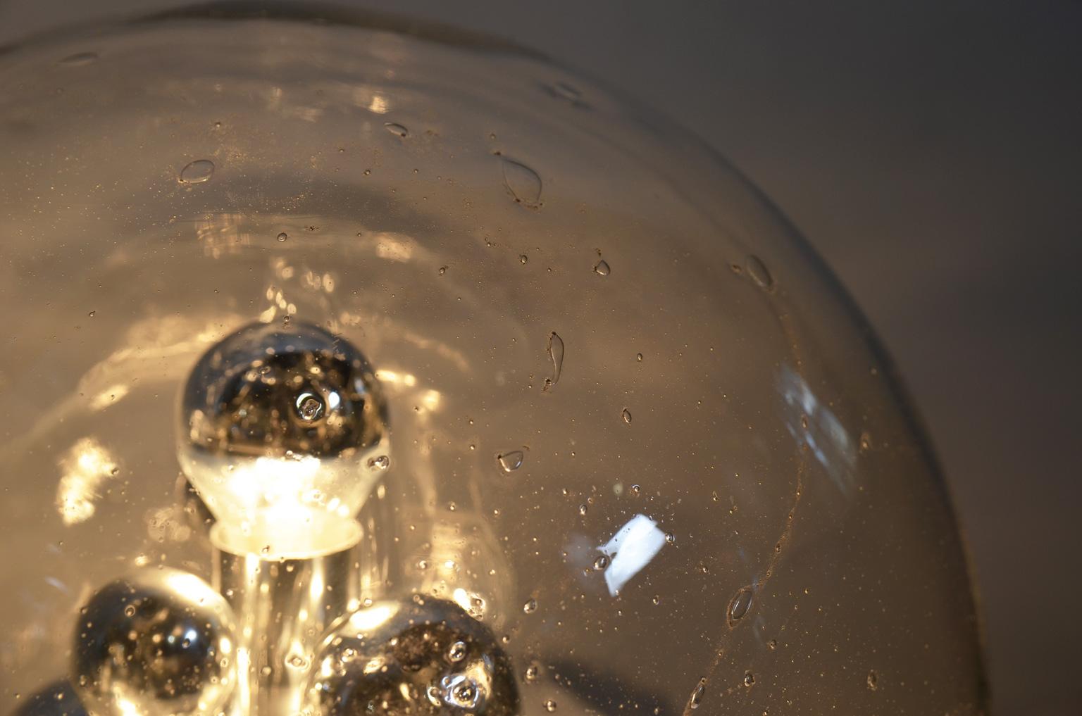 Tischlampe aus mundgeblasenem Glas von Doria, Deutschland im Angebot 4