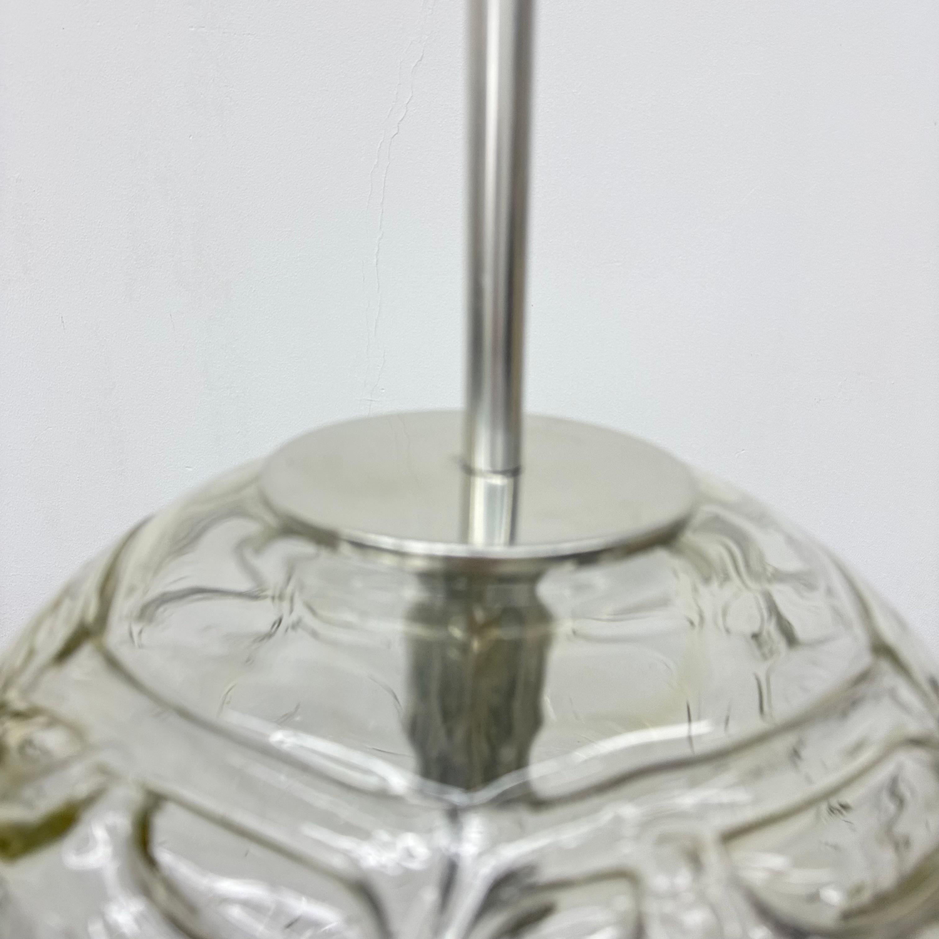 Doria leuchtende Glas-Hängelampe , 1970er Jahre im Angebot 8