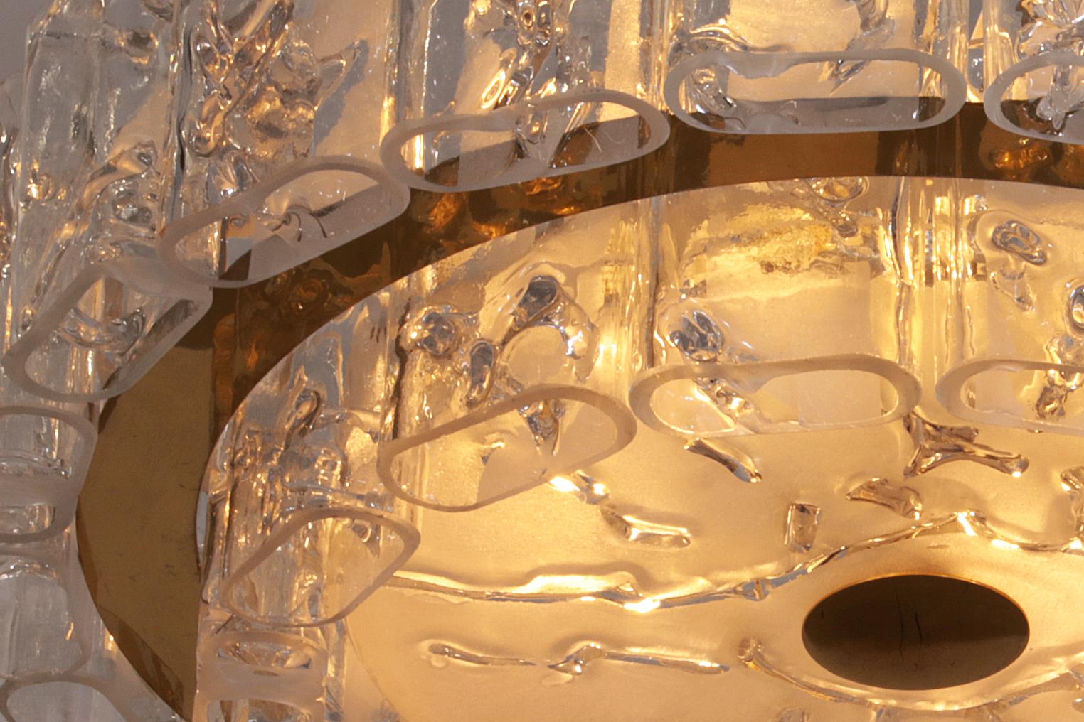Doria Leuchten Lustre en laiton et cristal du milieu du siècle 1960, ensemble de 2 pièces en vente 8