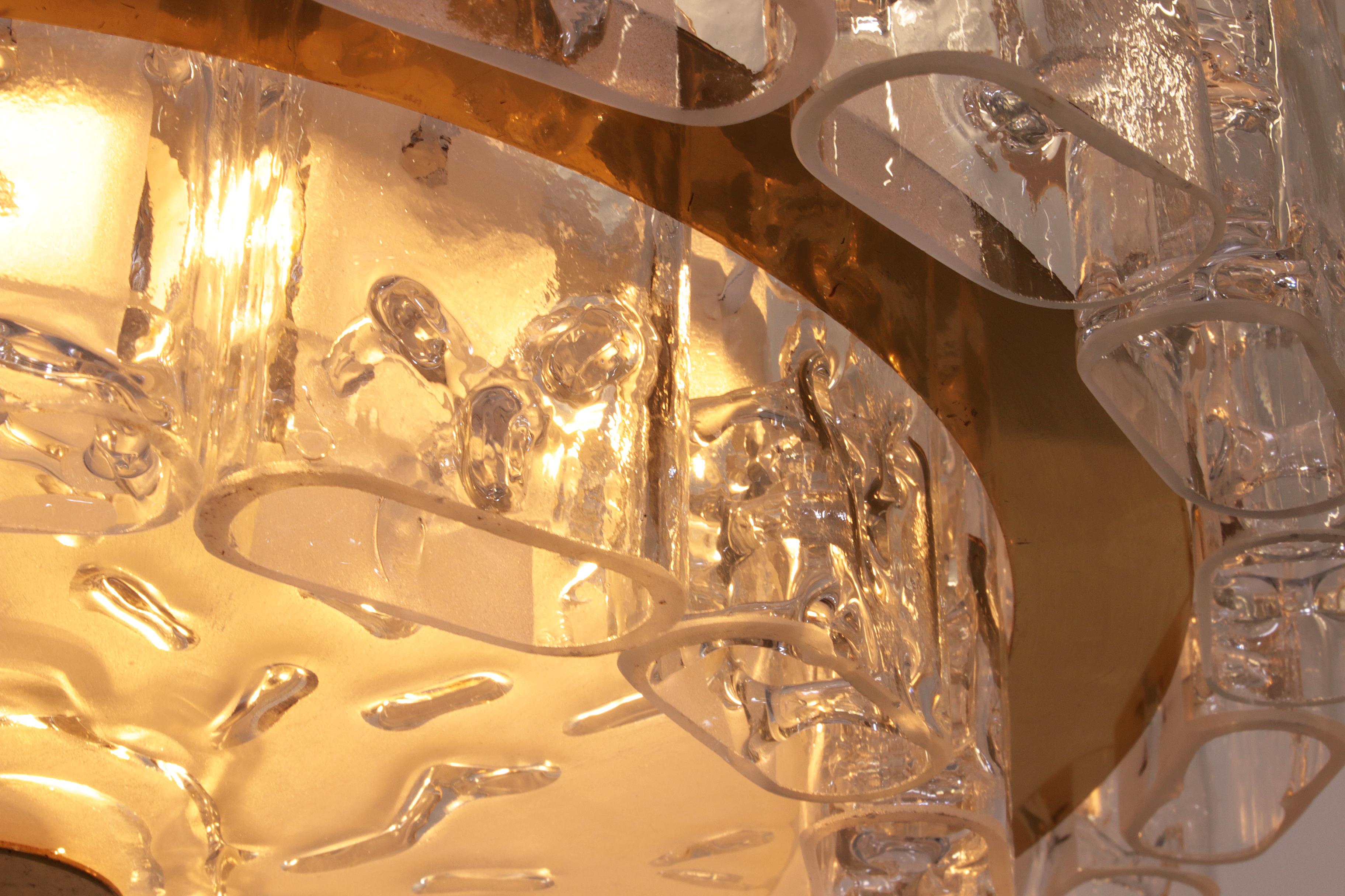 Doria Leuchten Lustre en laiton et cristal du milieu du siècle 1960, ensemble de 2 pièces en vente 9