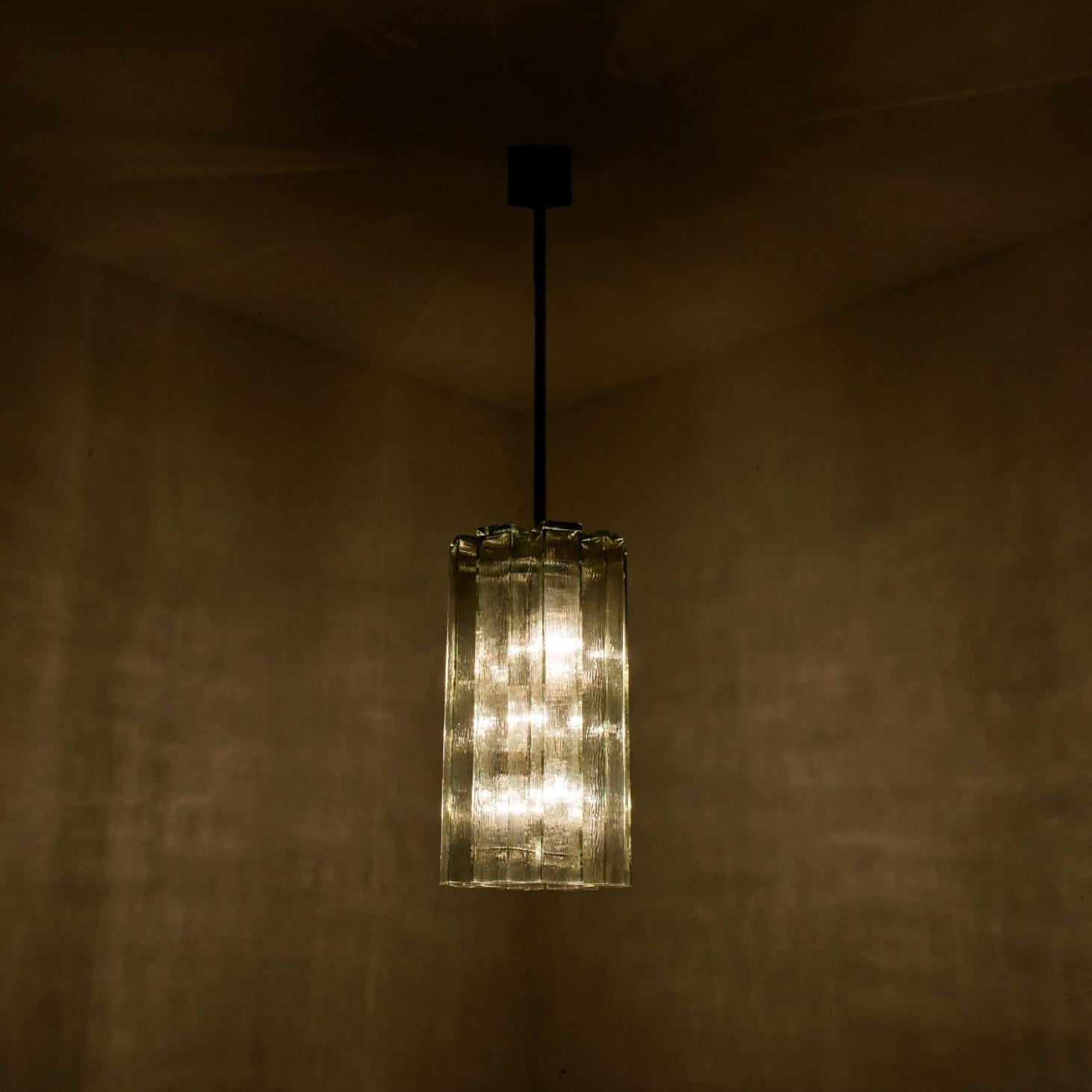 Mid-Century moderno Ciondolo in vetro e ottone Doria Ribbled, Germania, anni '60 in vendita