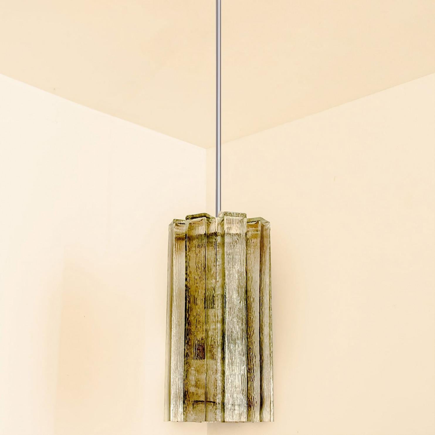 Verre Pendentif Doria en verre strié et chrome, Allemagne, années 1960 en vente