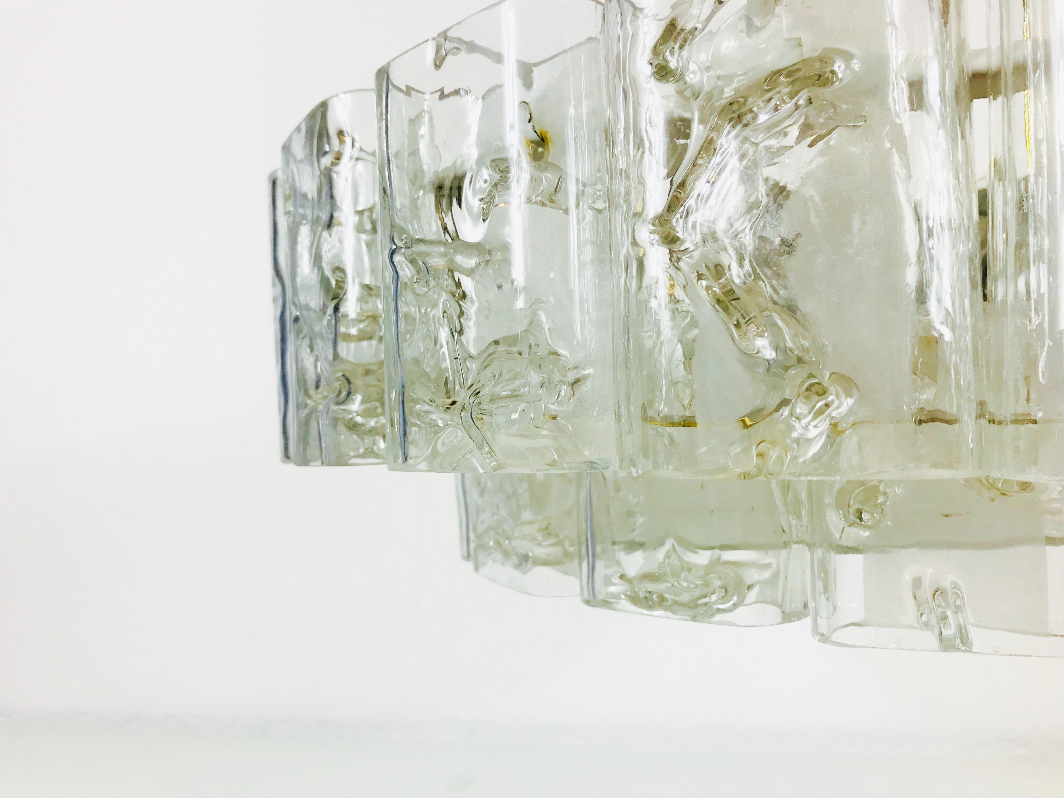 Doria Zweistöckiger kreisförmiger Kristall-Eisglas-Kronleuchter aus der Jahrhundertmitte, 1960er Jahre im Angebot 5