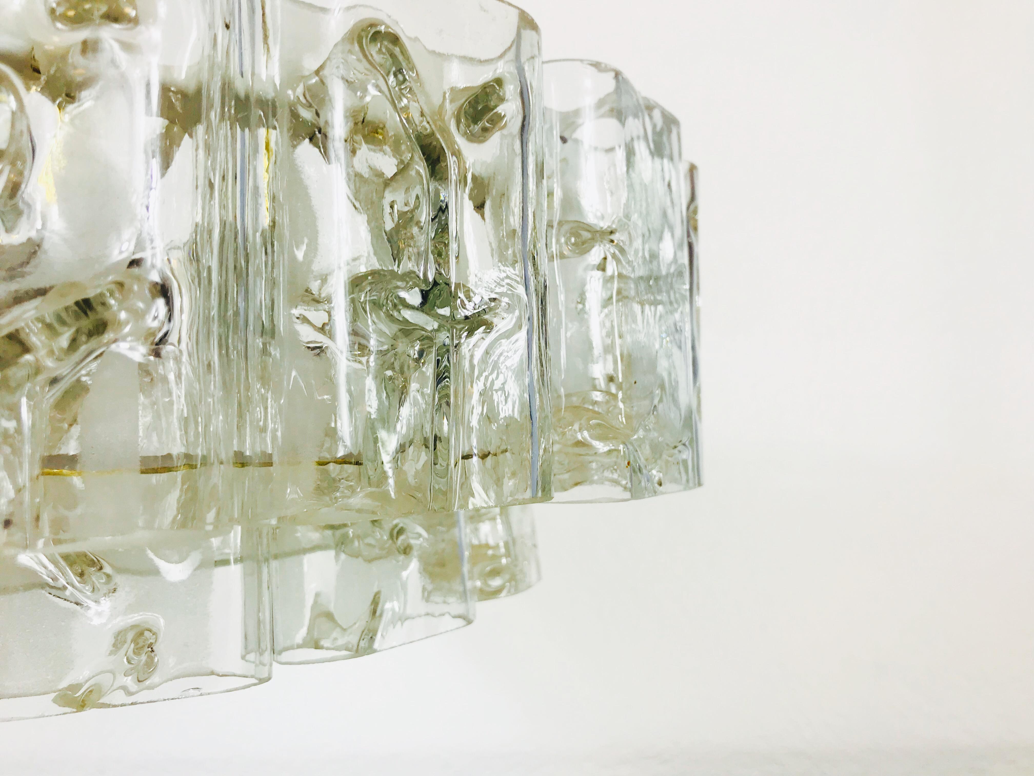 Doria Zweistöckiger kreisförmiger Kristall-Eisglas-Kronleuchter aus der Jahrhundertmitte, 1960er Jahre im Angebot 7