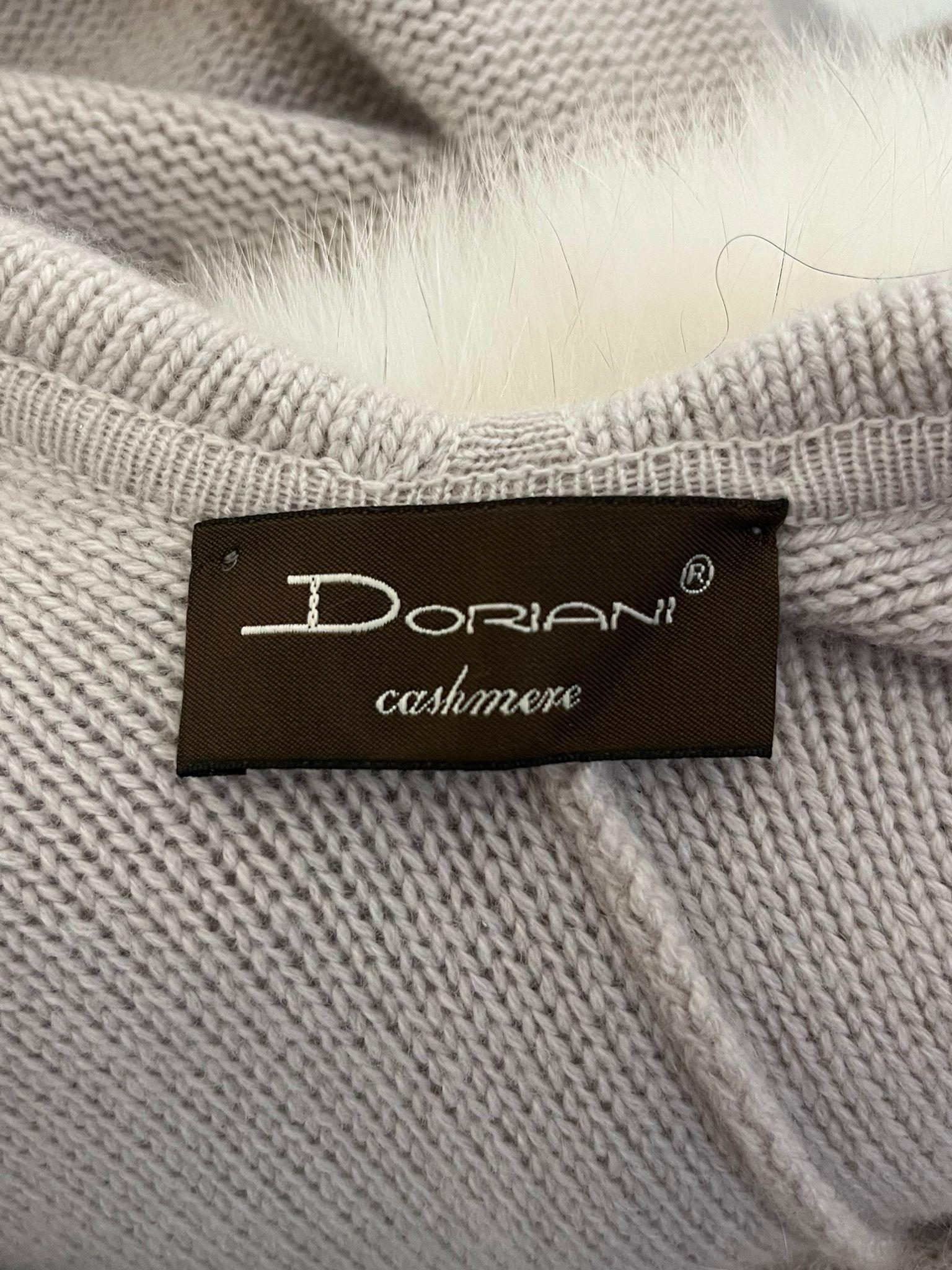 Doriani - Cape en fourrure de lapin et cachemire en vente 1