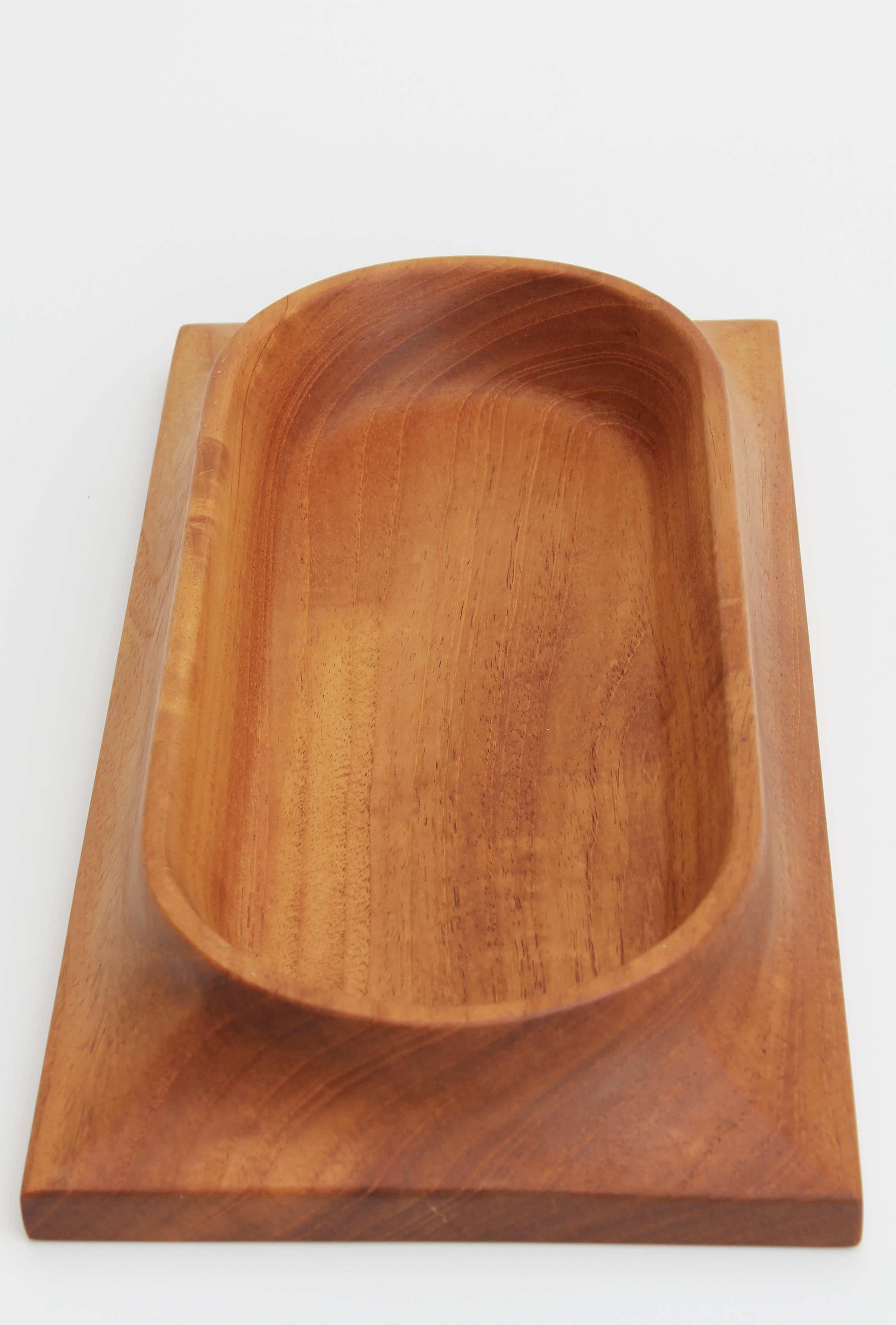 Woodwork Dórico wood centerpiece - medium size (pink cedar wood) For Sale