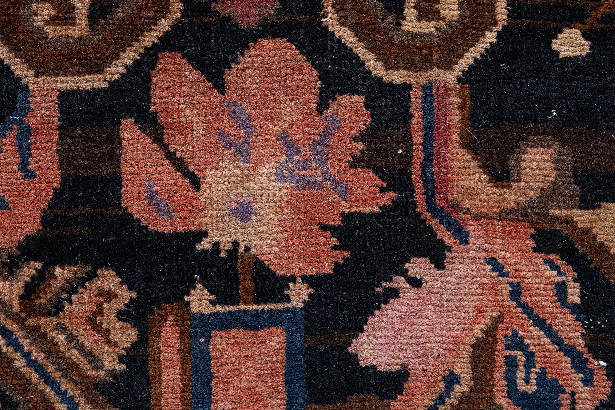 Doris Leslie Blau 1900s Karabagh Botanic Handmade Wool Rug In Good Condition For Sale In New York, NY