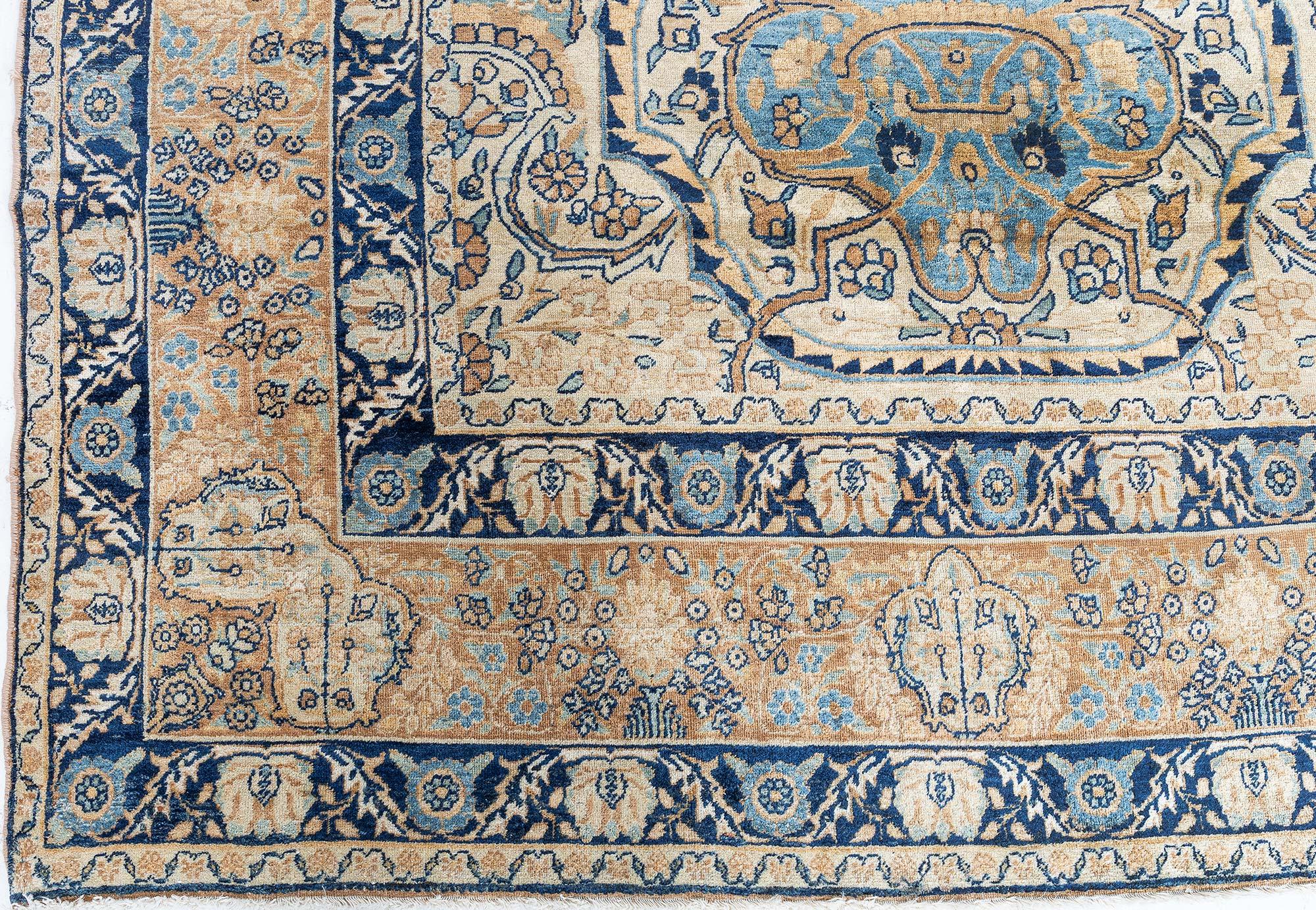 Doris Leslie Blau 1900er Jahre Persischer Kirman Botanic Handgefertigter Wollteppich im Angebot 1