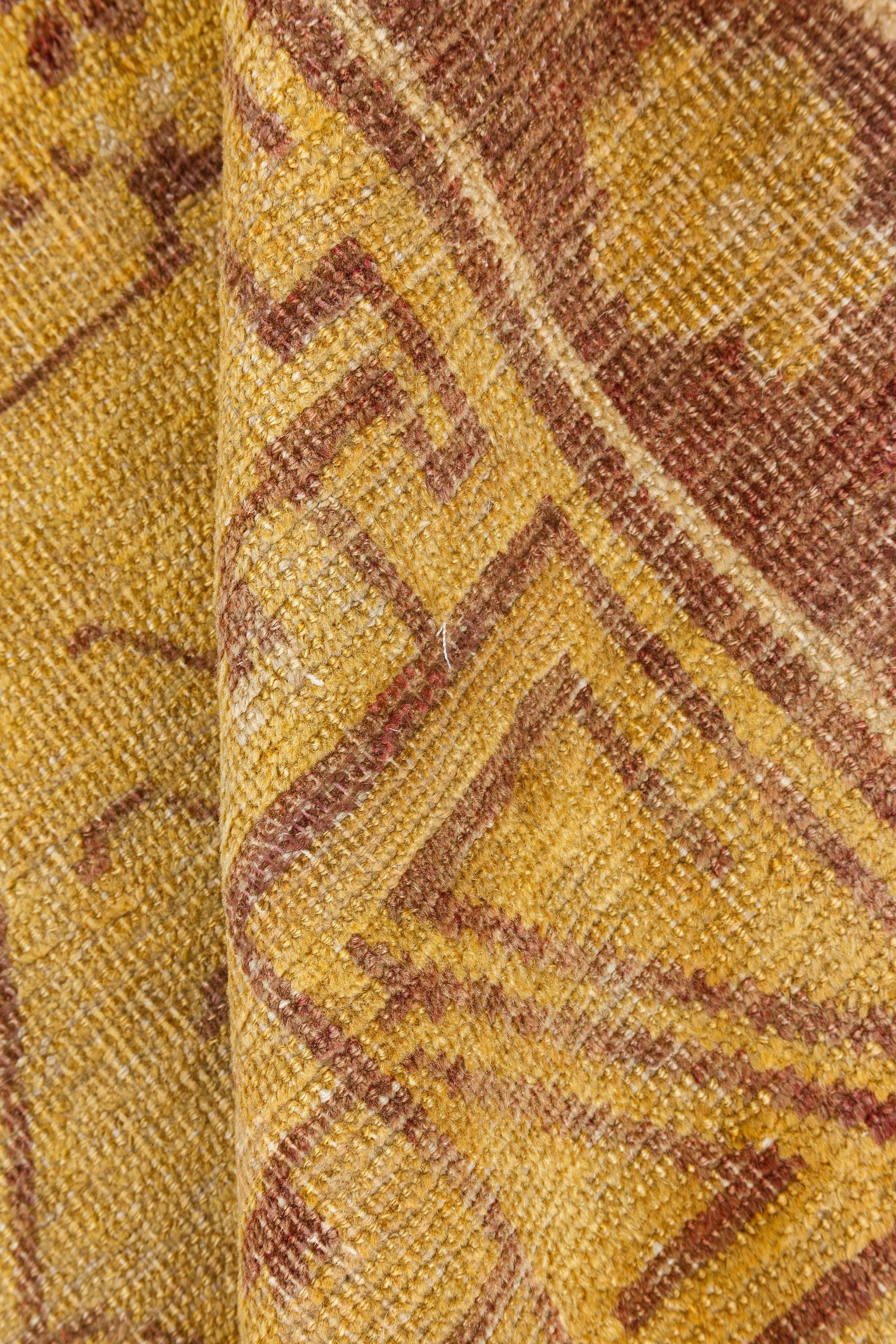1900er Samarkand 'Khotan' gelber und brauner handgefertigter Wollteppich
Größe: 4'6