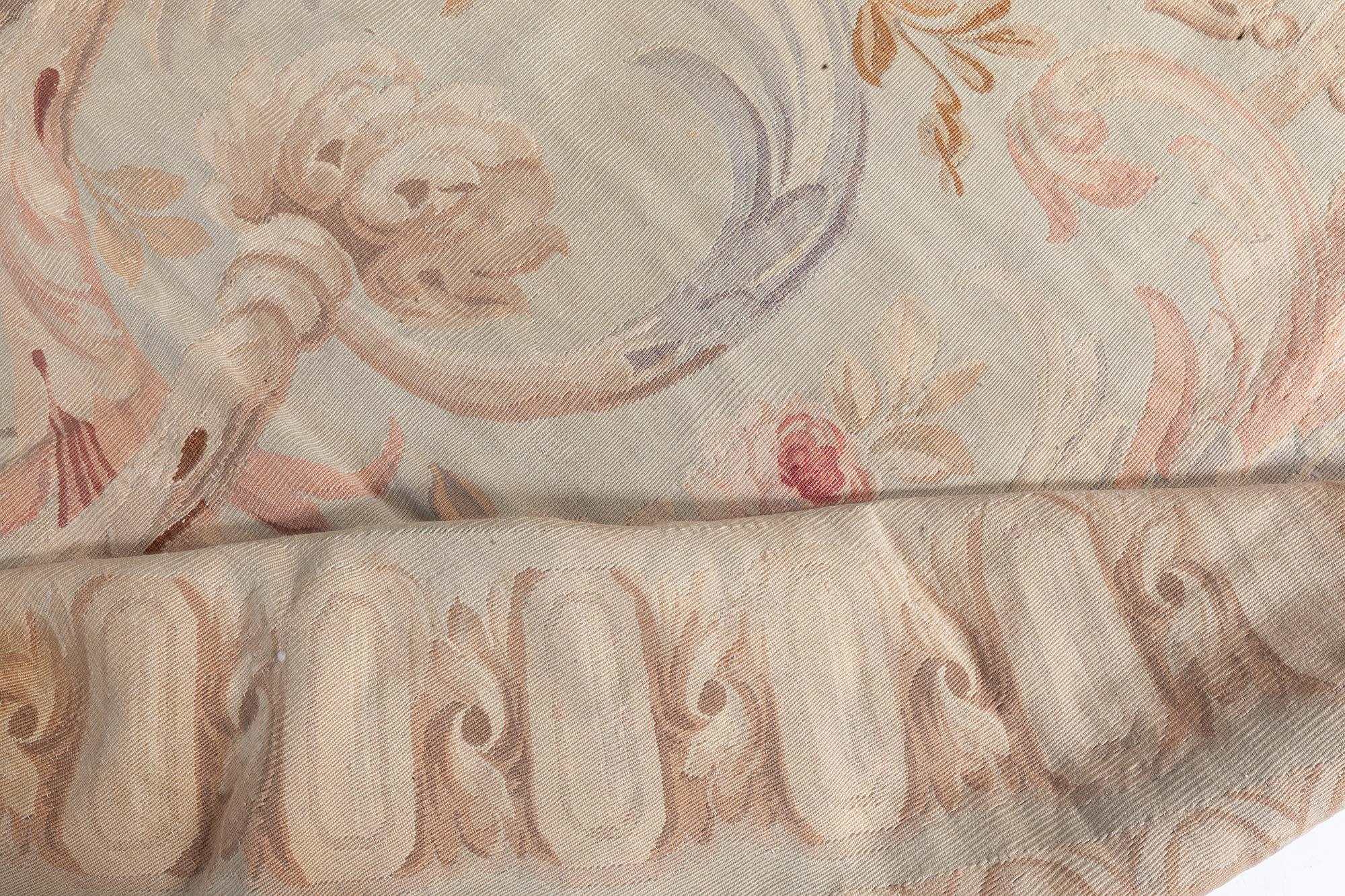 Annodato a mano Doris Leslie Blau Tappeto rotondo in lana fatto a mano del XIX secolo Aubusson in vendita