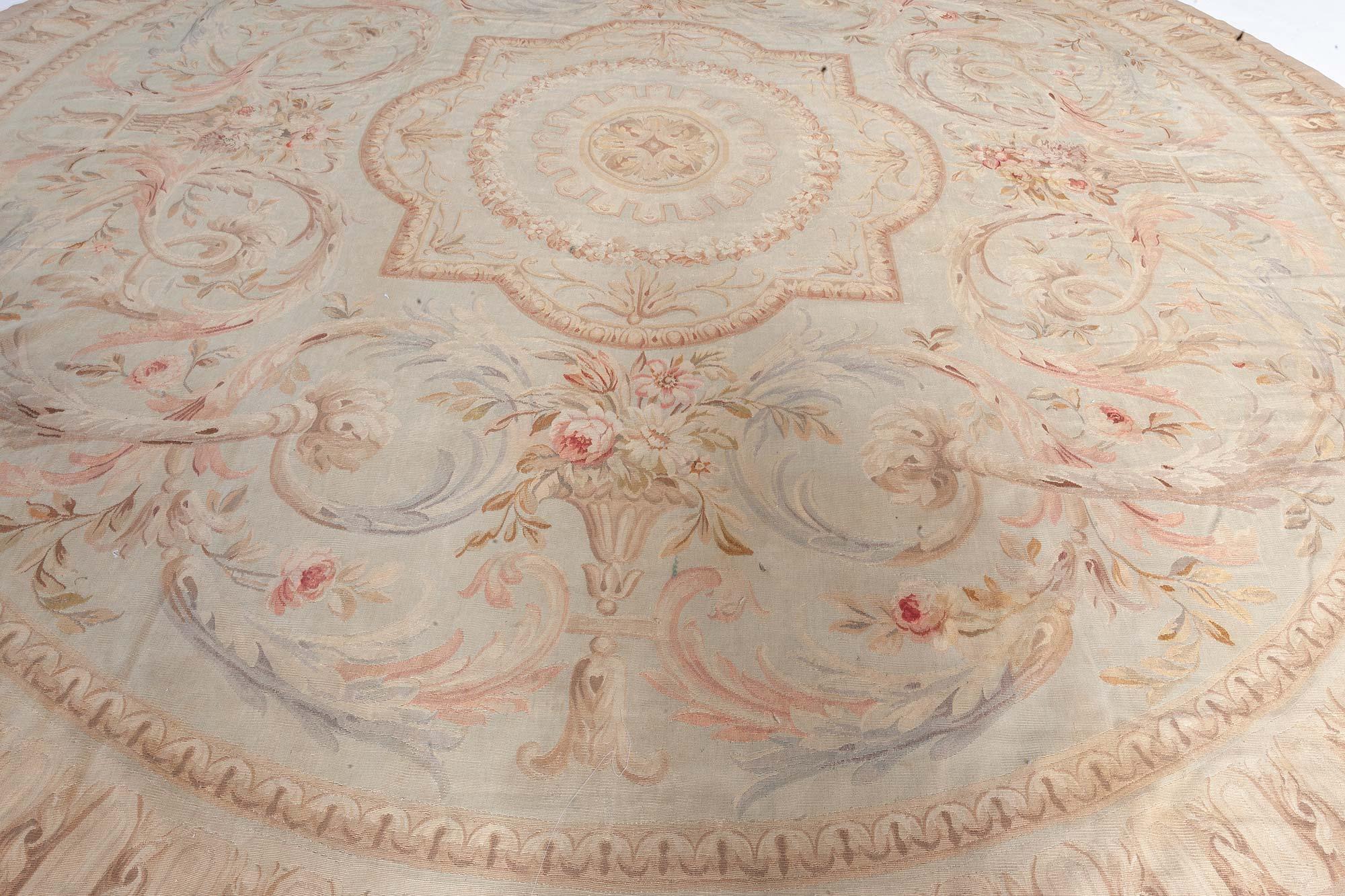 Lana Doris Leslie Blau Tappeto rotondo in lana fatto a mano del XIX secolo Aubusson in vendita