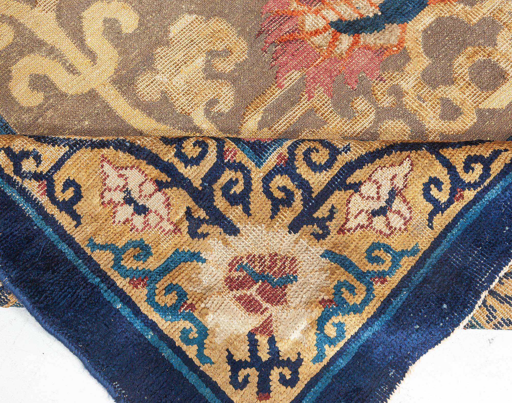 Métal Tapis chinois du 19ème siècle en fil de métal à motifs floraux Doris Leslie Blau en vente