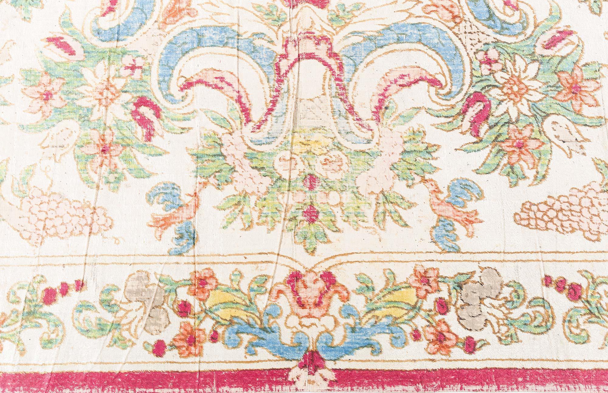 Laine Doris Leslie Blau Tapis de table en soie européen du XIXe siècle en vente