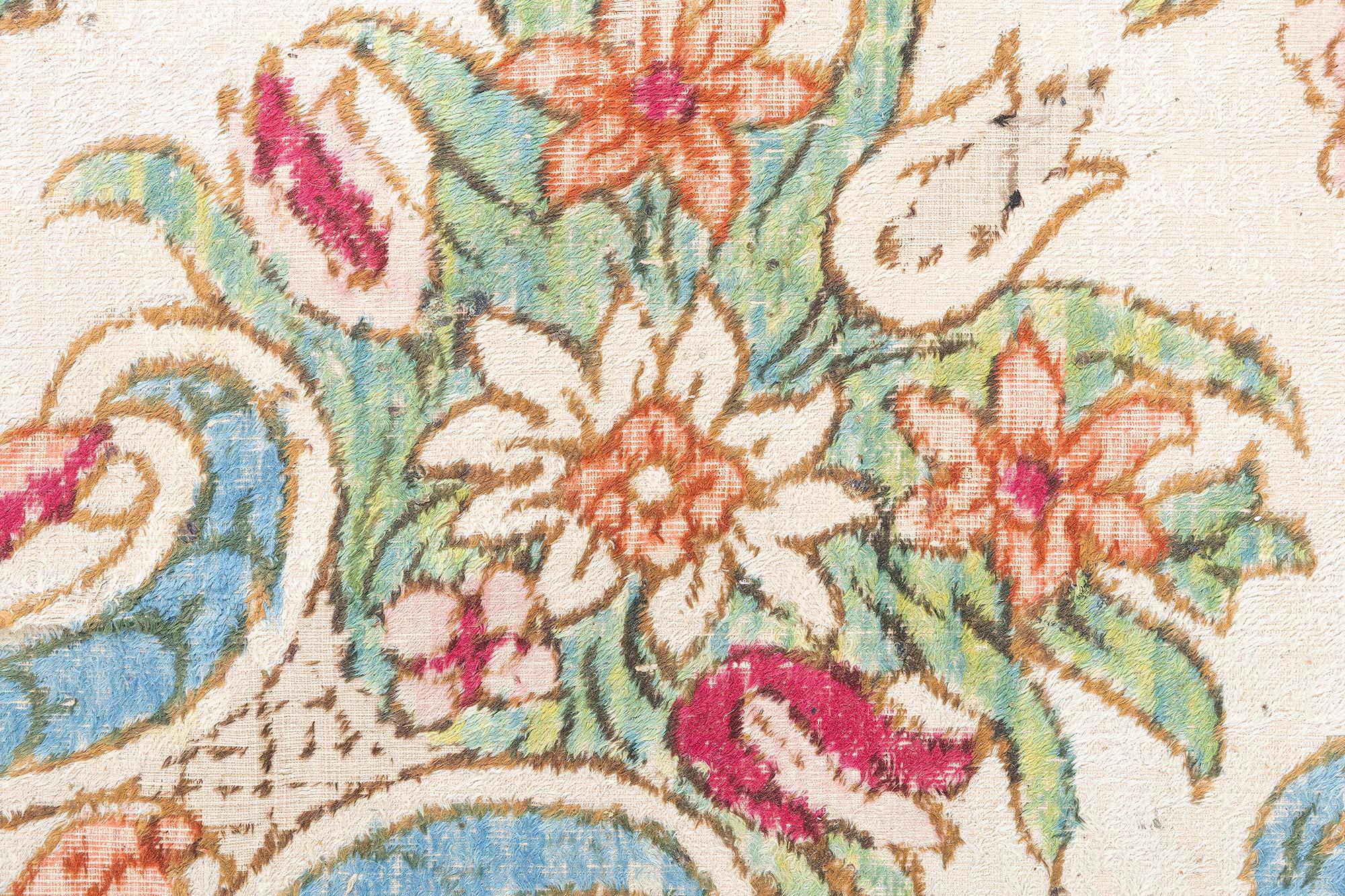 Doris Leslie Blau Tapis de table en soie européen du XIXe siècle en vente 2