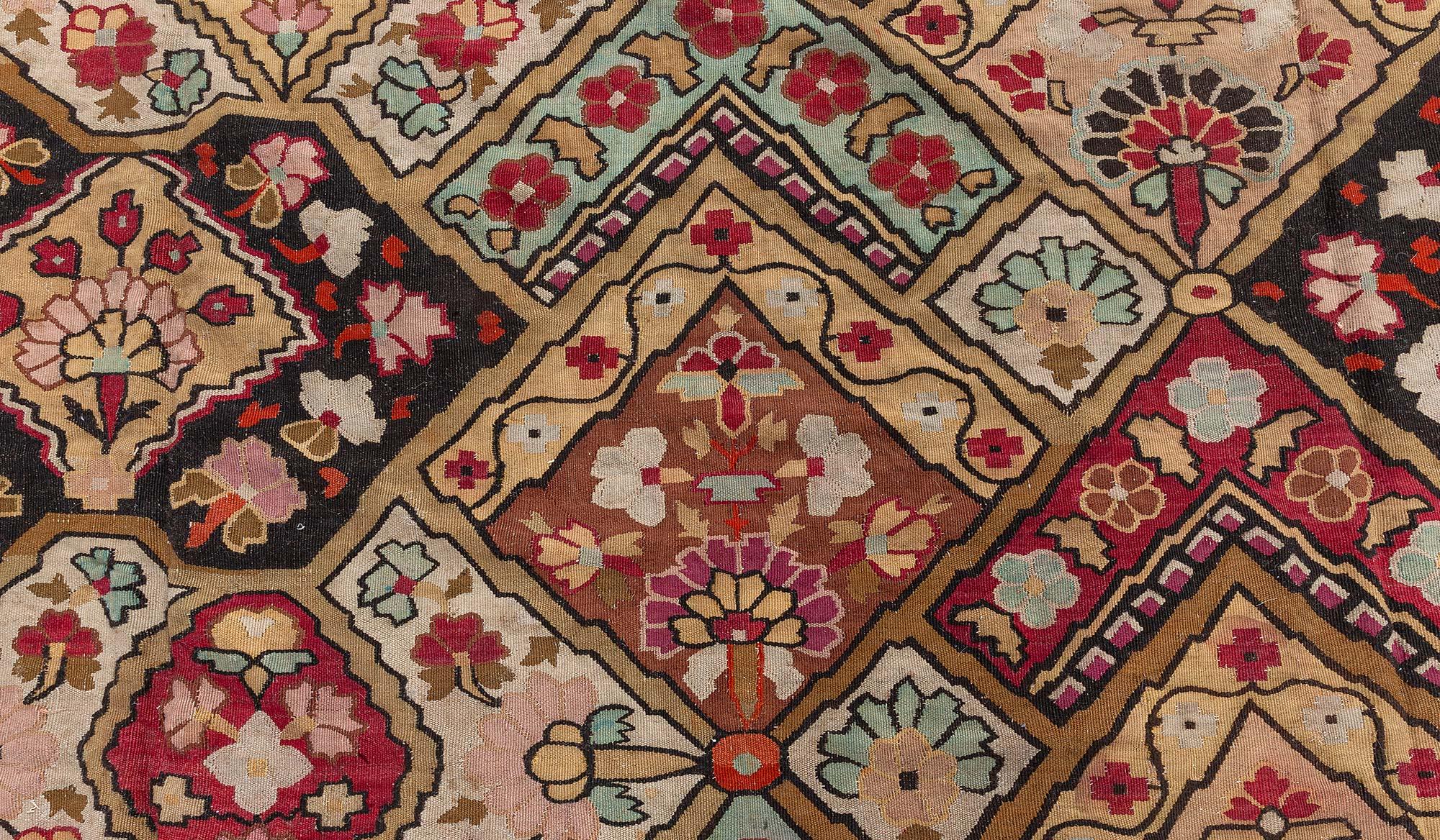 Doris Leslie Blau Tappeto Aubusson Botanico Francese del XIX secolo fatto a mano in vendita 1